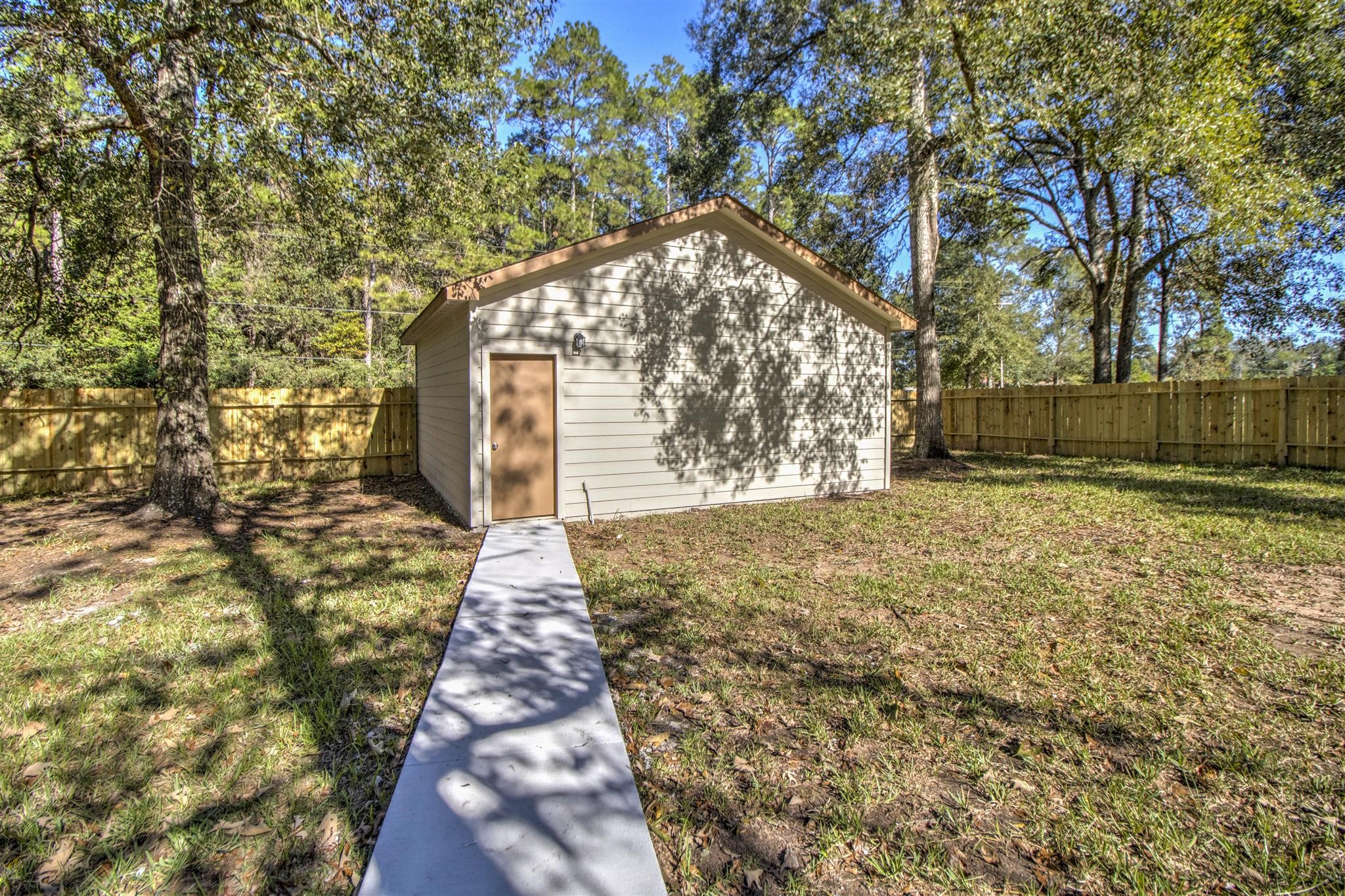 If you have additional questions regarding 14745 Oakleaf Drive  in Conroe or would like to tour the property with us call 800-660-1022 and reference MLS# 22052368.