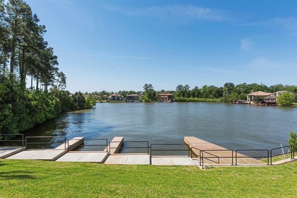 300ft Ramp for your boat - If you have additional questions regarding 14902 Diamondhead Road  in Conroe or would like to tour the property with us call 800-660-1022 and reference MLS# 78088160.