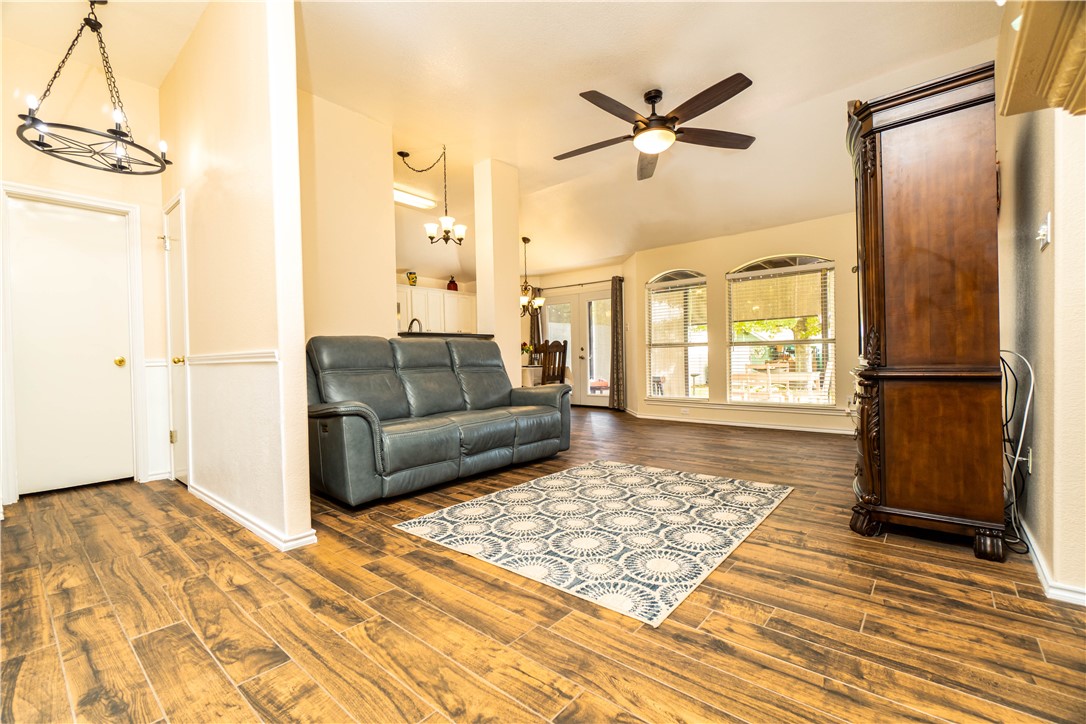 1560 Brandi Circle Circle Kyle TX 78640