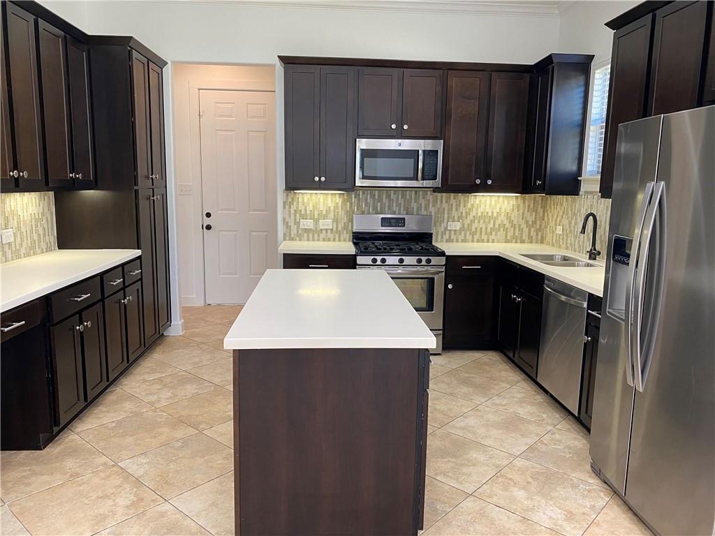 710 W Lockhart Street Street Kyle TX 78640