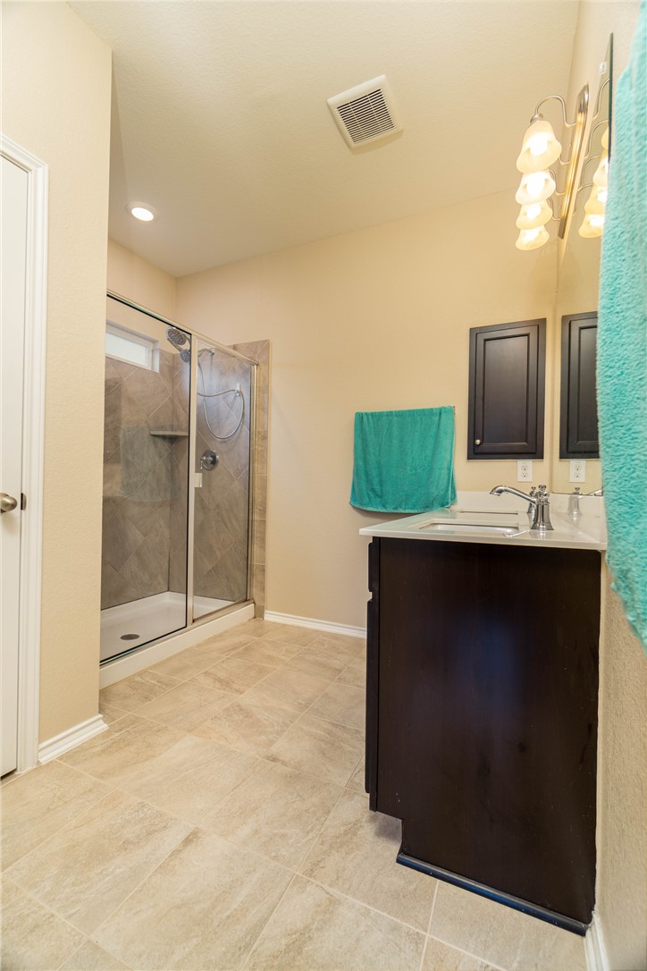 210 Fender Drive Drive Kyle TX 78640