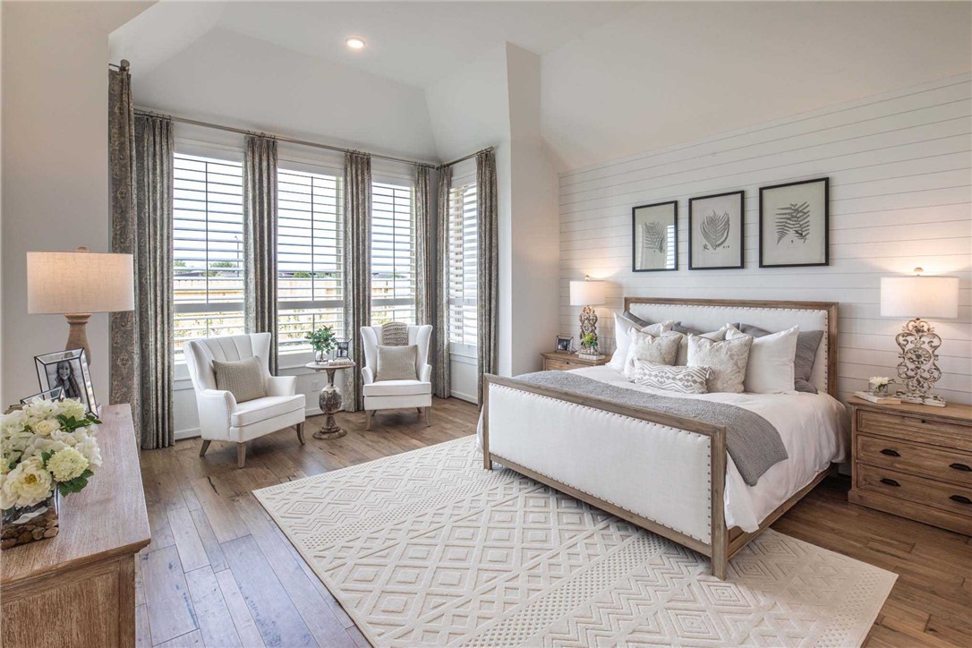 master bedroom - If you have additional questions regarding 122 Lagoon Road  in Austin or would like to tour the property with us call 800-660-1022 and reference MLS# 1705690.