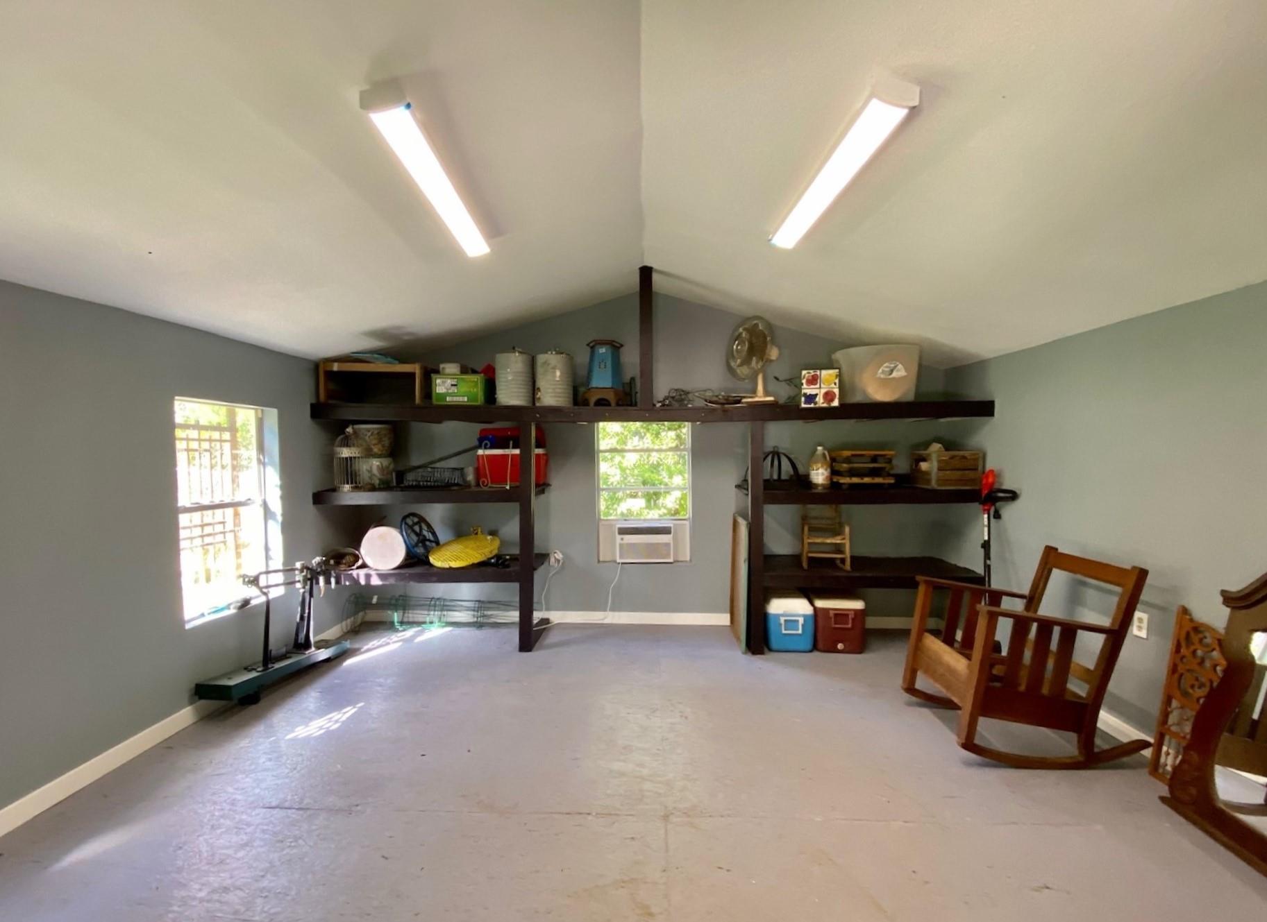 Workshop - If you have additional questions regarding 35 Rambling Road  in Palestine or would like to tour the property with us call 800-660-1022 and reference MLS# 96224311.