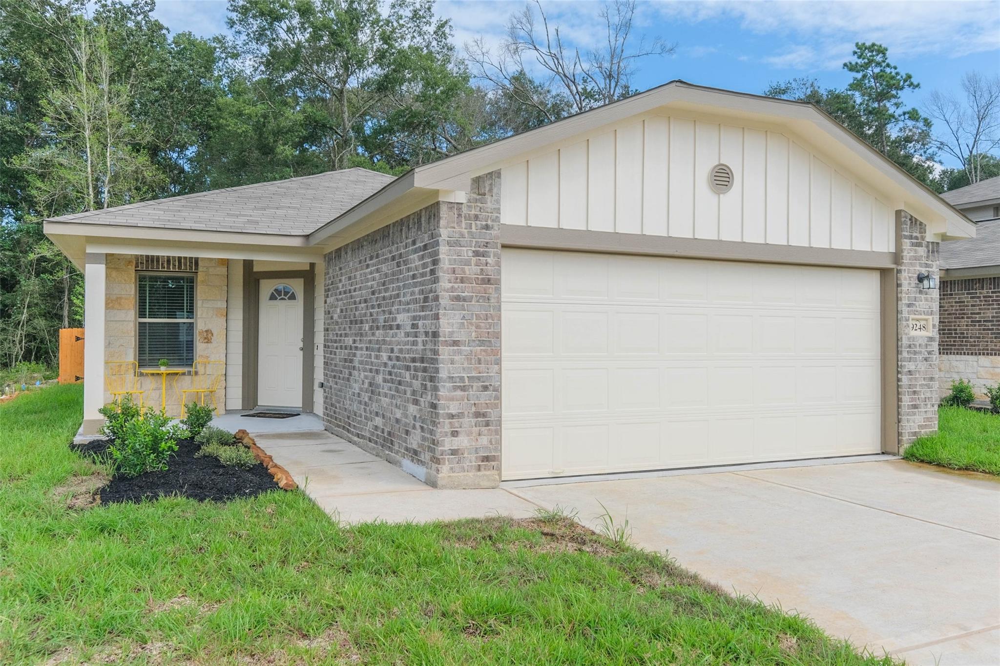 Representative photo. Not actual home. - If you have additional questions regarding 9318 Laiden Creek Trail  in Conroe or would like to tour the property with us call 800-660-1022 and reference MLS# 20537888.