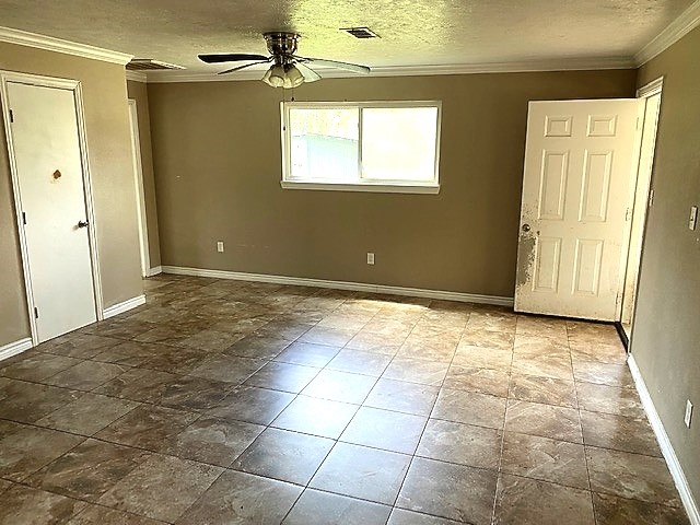 103 Sandy Lane Lane Houston TX 77336