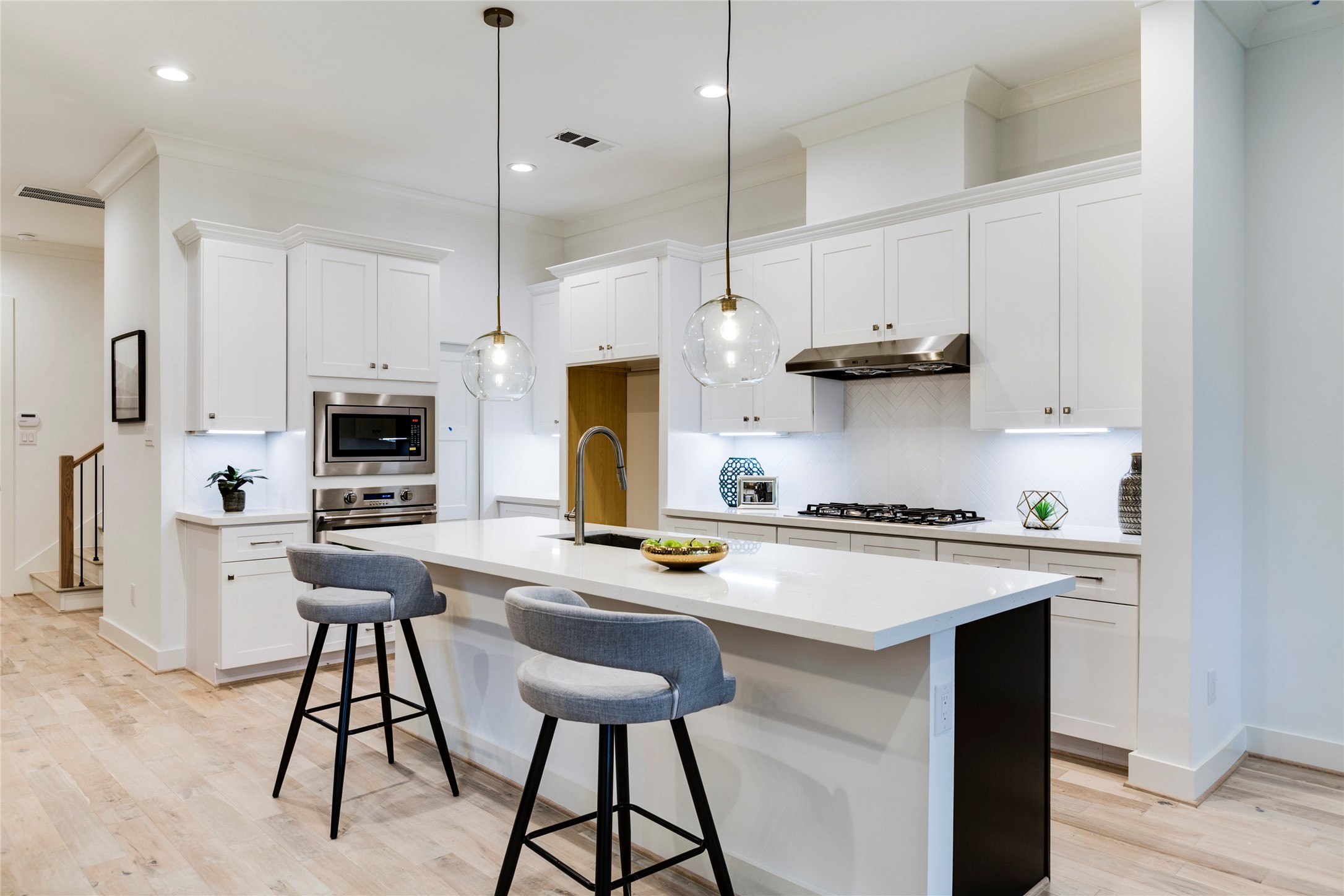 603 W 17TH Street Street Houston TX 77008