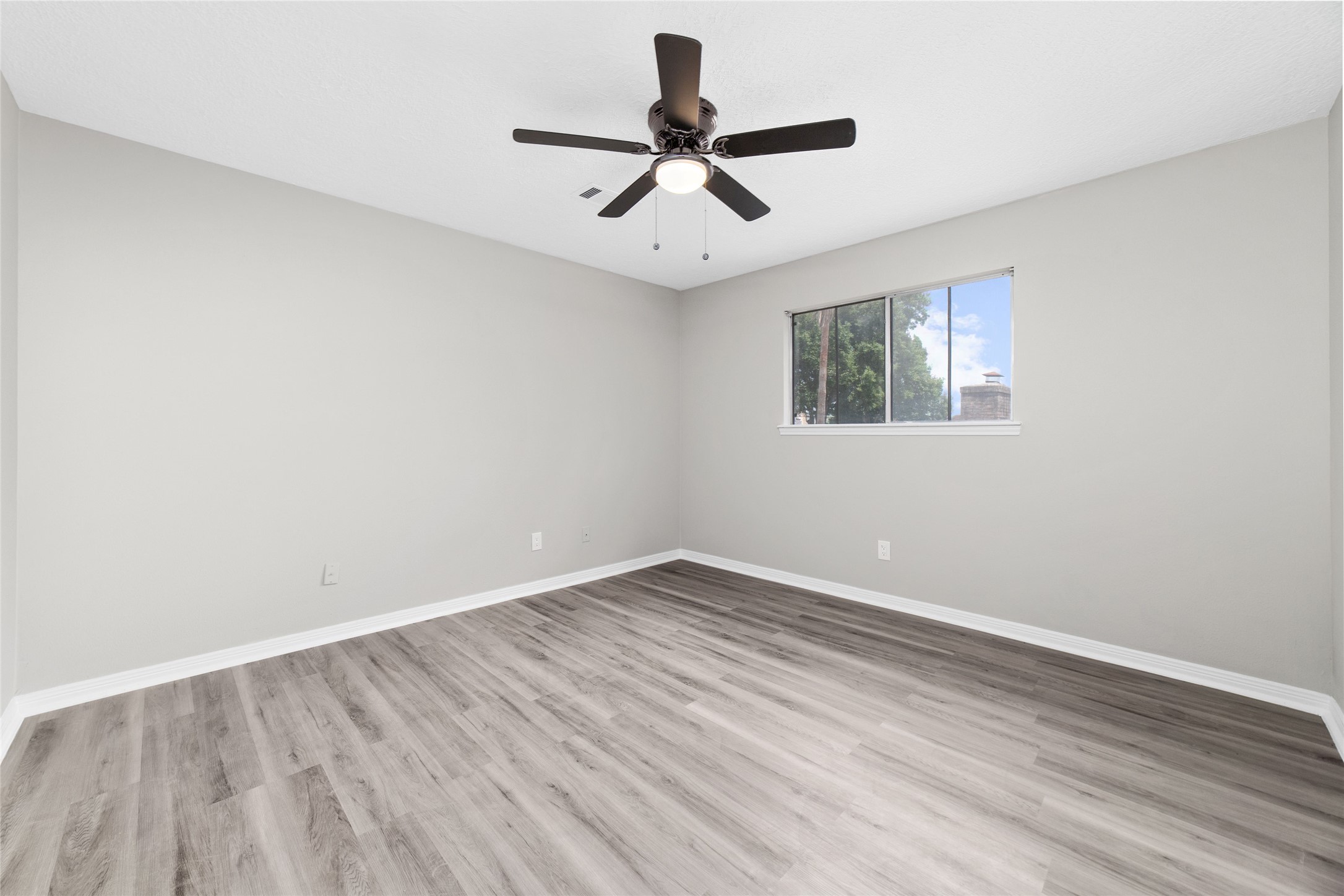 3rd bedroom upstairs - If you have additional questions regarding 22506 Wetherburn Lane  in Katy or would like to tour the property with us call 800-660-1022 and reference MLS# 96980135.