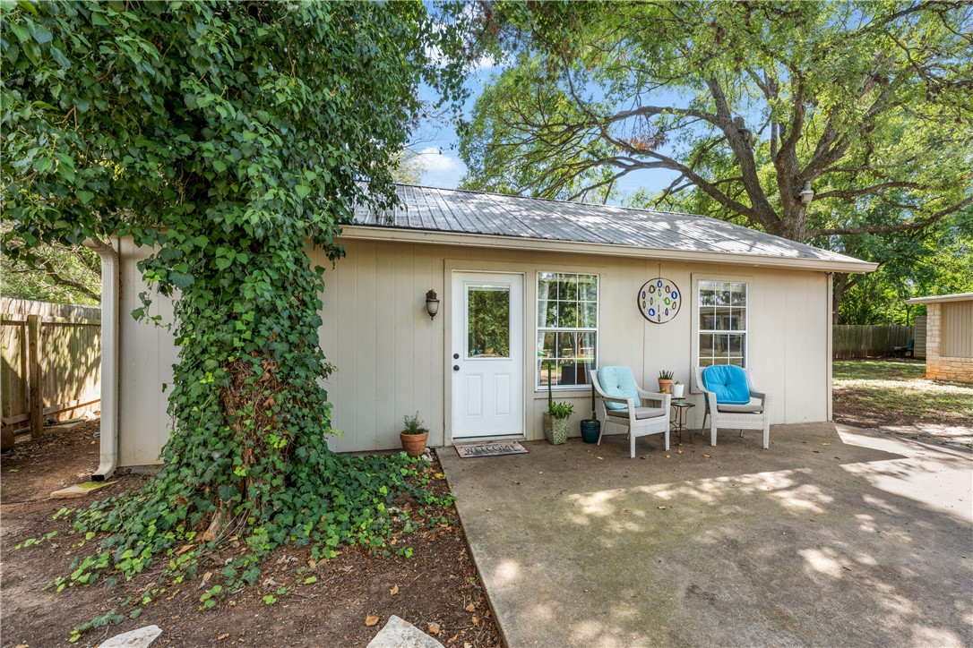 Guest cottage or can be used as a rental property. - If you have additional questions regarding 16301 E Lake Shore Drive  in Austin or would like to tour the property with us call 800-660-1022 and reference MLS# 7548762.