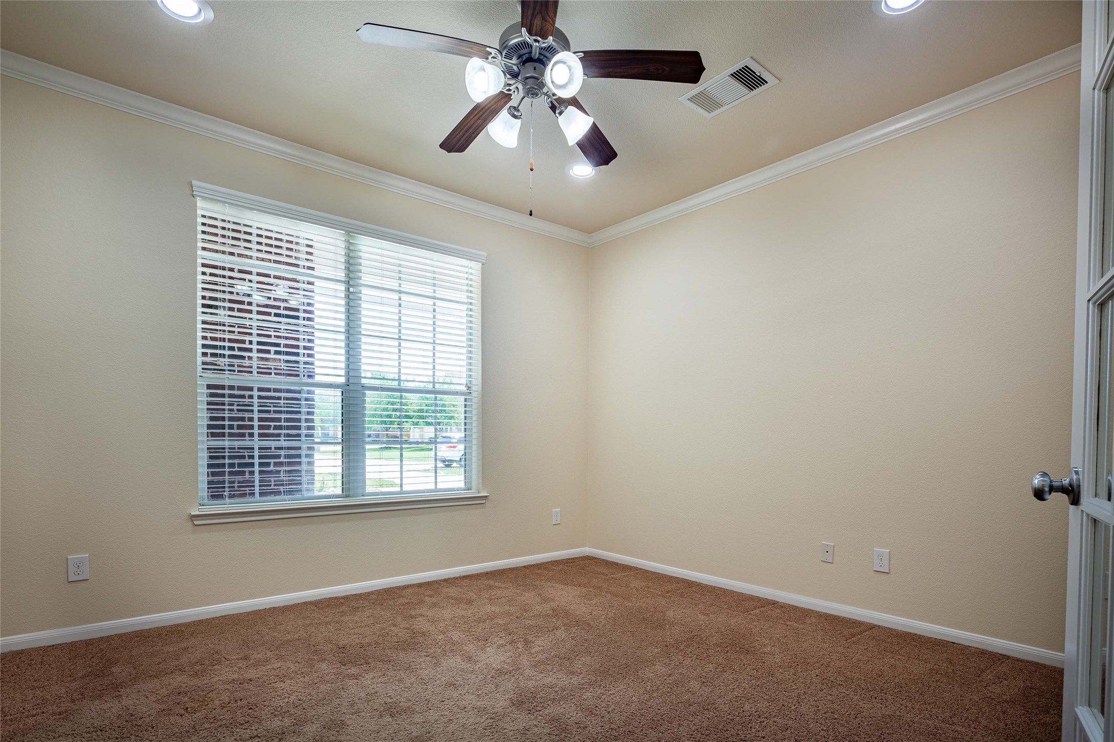 Office/media/bonus room is great for the work from home family. - If you have additional questions regarding 2404 Lakeway Drive  in Friendswood or would like to tour the property with us call 800-660-1022 and reference MLS# 35819457.