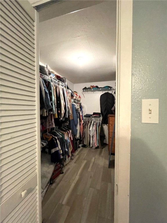Main bedroom walk in closet - If you have additional questions regarding 100 Timberview Drive  in Portland or would like to tour the property with us call 800-660-1022 and reference MLS# 399792.
