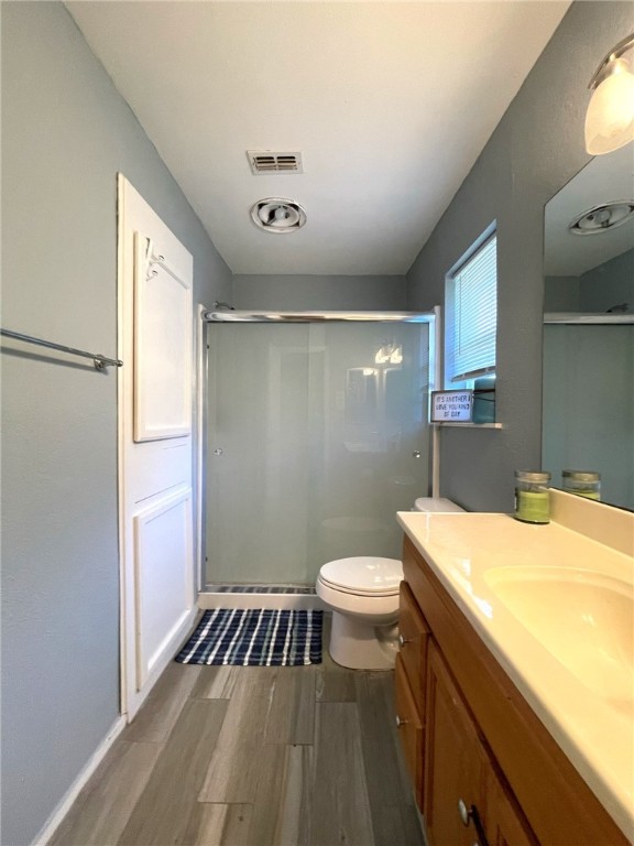 Main bathroom with linen storage - If you have additional questions regarding 100 Timberview Drive  in Portland or would like to tour the property with us call 800-660-1022 and reference MLS# 399792.