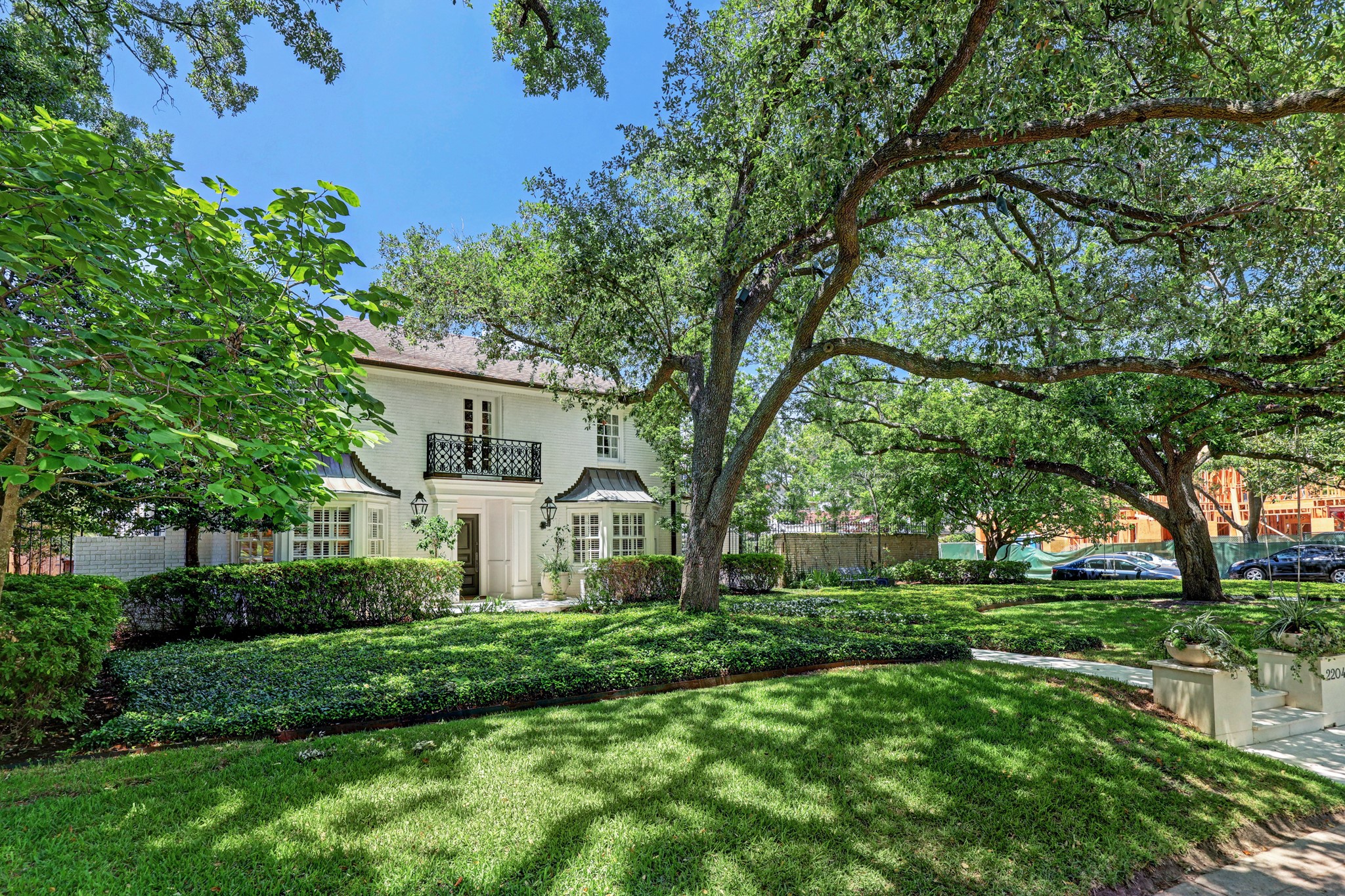 If you have additional questions regarding 2204 Looscan Lane  in Houston or would like to tour the property with us call 800-660-1022 and reference MLS# 78659646.