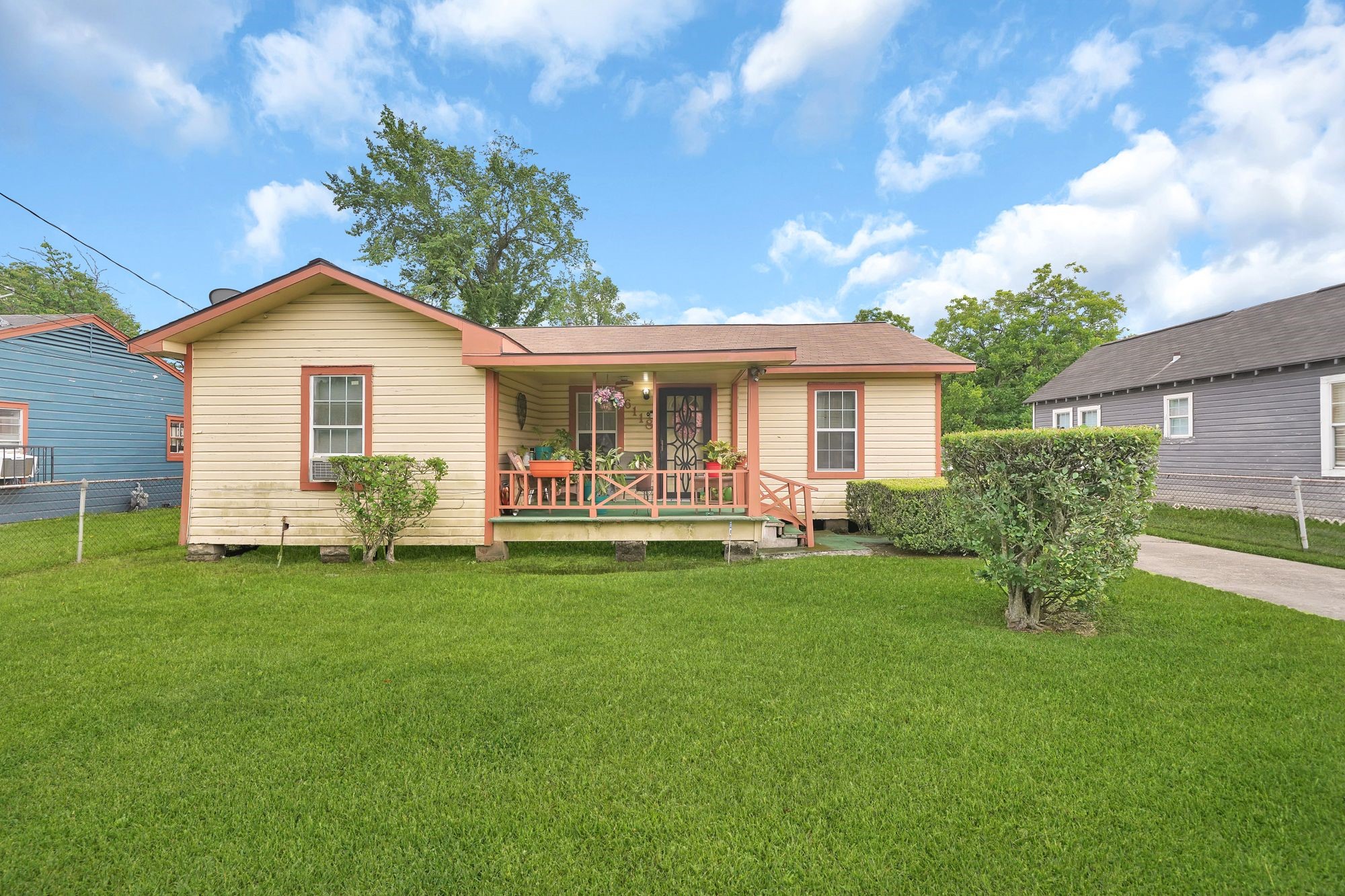6118 Cavalcade Street Street Houston TX 77026
