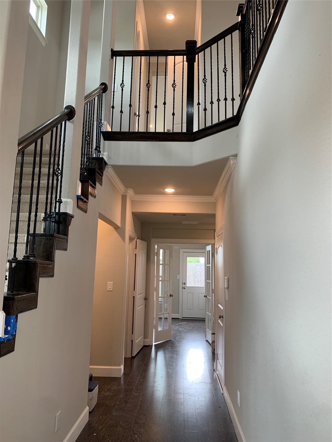 Inviting foyer - If you have additional questions regarding 11907 Eastgrove Park Way  in Houston or would like to tour the property with us call 800-660-1022 and reference MLS# 87814508.