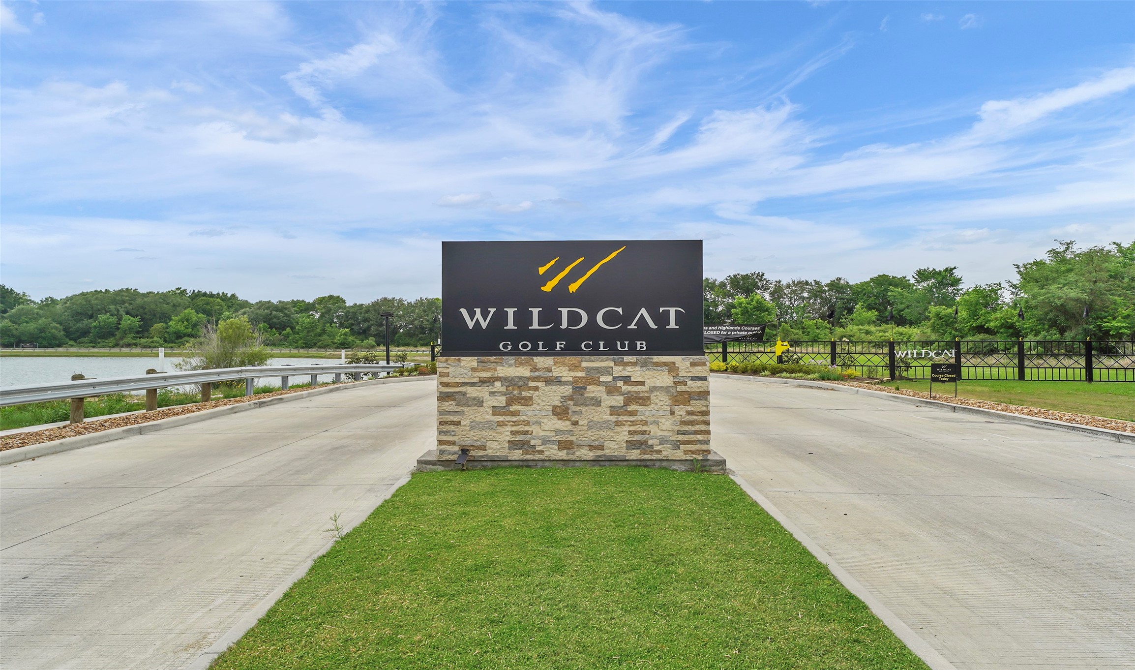 Wildcat Golf Club is located just minutes away from Kirby Landing - If you have additional questions regarding 11907 Eastgrove Park Way  in Houston or would like to tour the property with us call 800-660-1022 and reference MLS# 87814508.