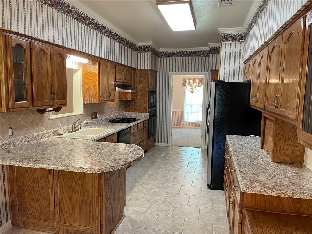 Dining area that can be converted to office. - If you have additional questions regarding 1902 Hidden Meadow Drive  in Taylor or would like to tour the property with us call 800-660-1022 and reference MLS# 8916959.