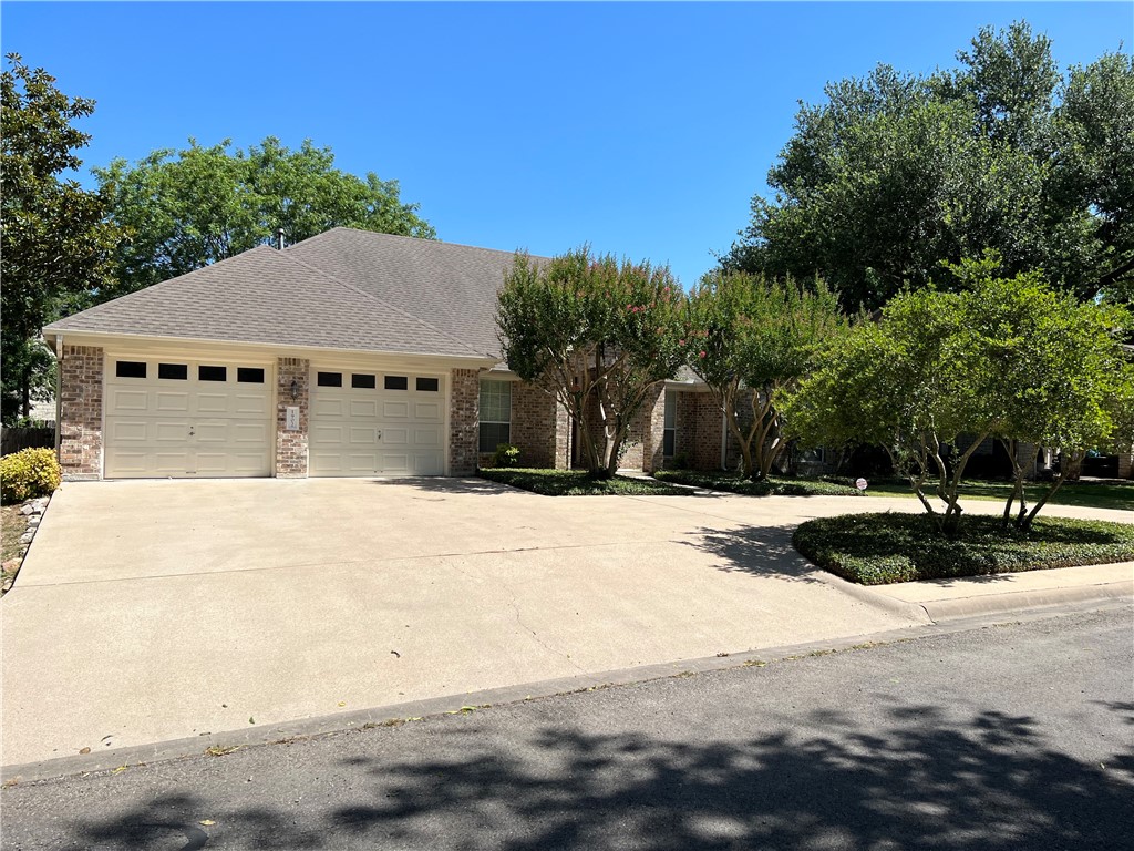 Great curb appeal on quiet street. - If you have additional questions regarding 1902 Hidden Meadow Drive  in Taylor or would like to tour the property with us call 800-660-1022 and reference MLS# 8916959.