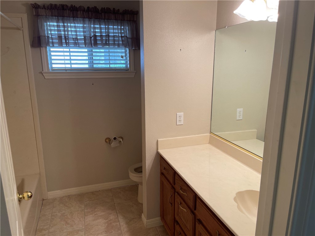 Please excuse the mess, that will be gone.  Washer/Dryer convey.  Soaking sink in laundry room just off kitchen. - If you have additional questions regarding 1902 Hidden Meadow Drive  in Taylor or would like to tour the property with us call 800-660-1022 and reference MLS# 8916959.