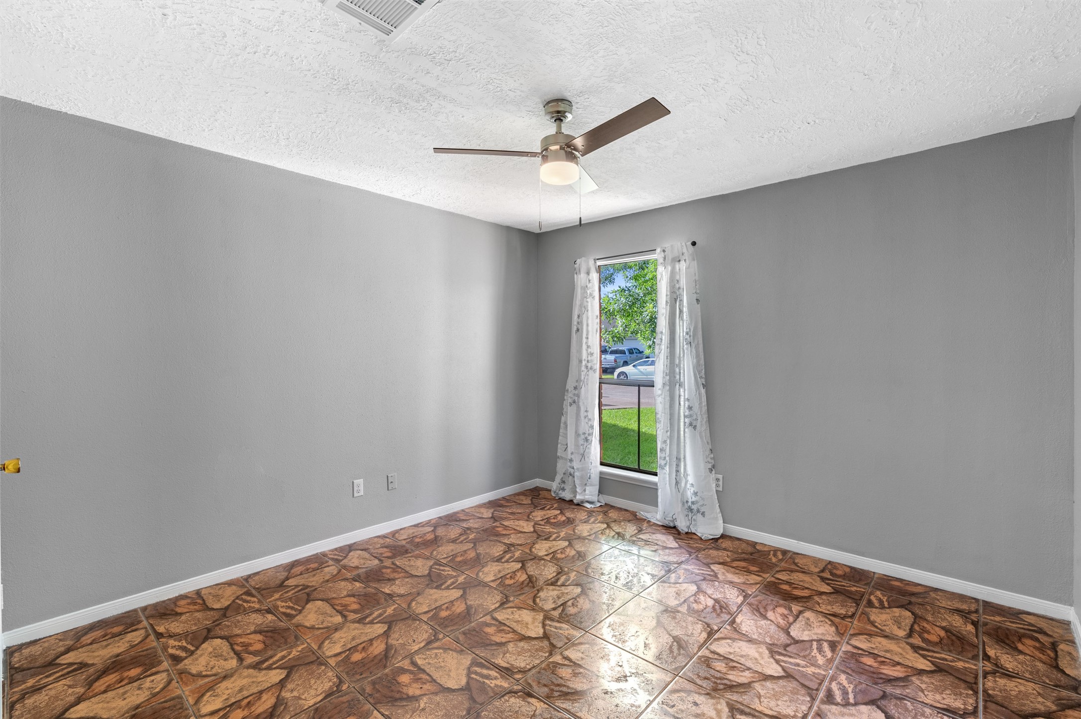 9431 Misty Bridge Street Street Houston TX 77075