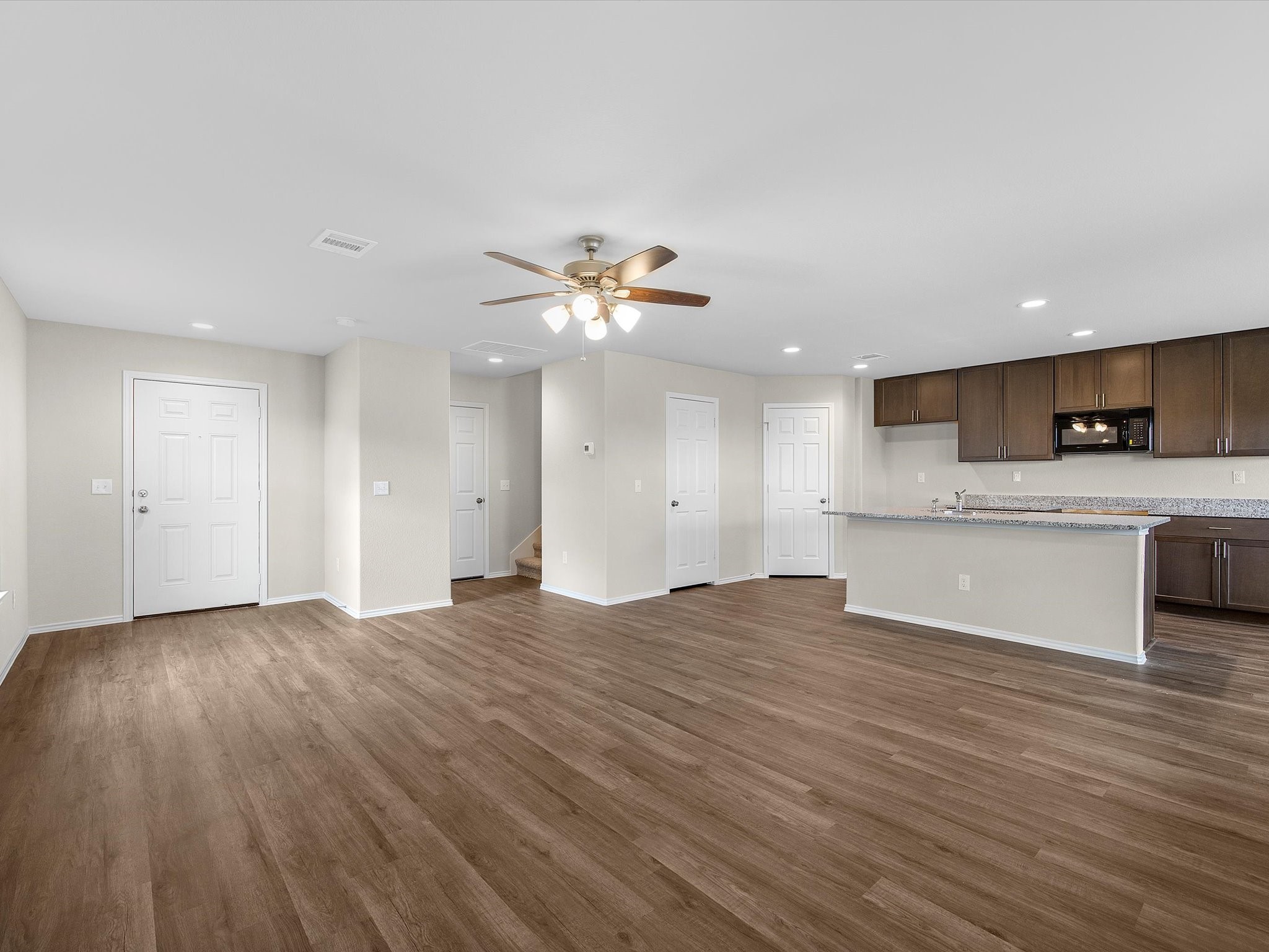 If you have additional questions regarding 10522 Vinca Minor Lane  in Houston or would like to tour the property with us call 800-660-1022 and reference MLS# 71408809.