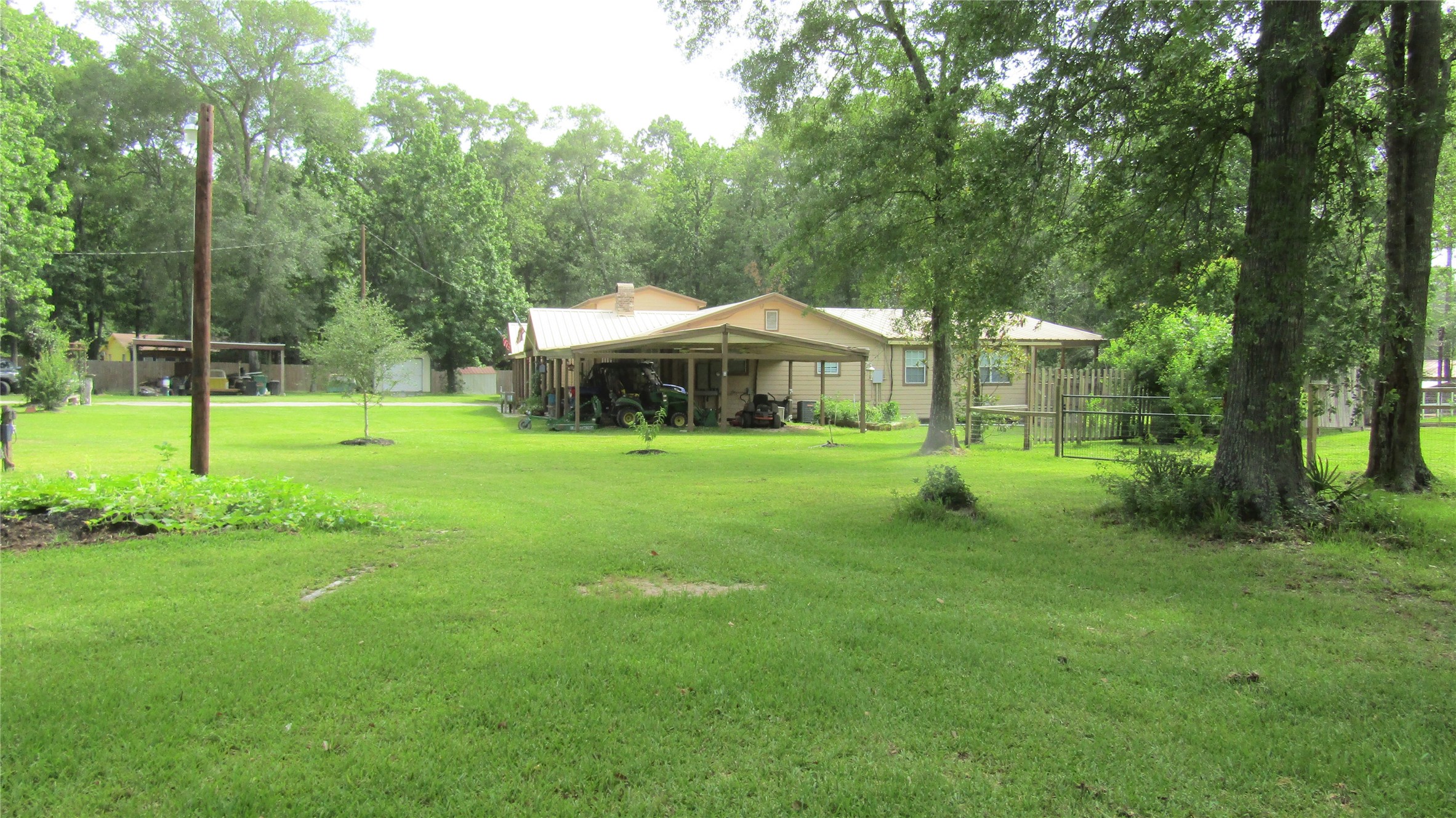 If you have additional questions regarding 25480 Bates Road  in Splendora or would like to tour the property with us call 800-660-1022 and reference MLS# 34015036.