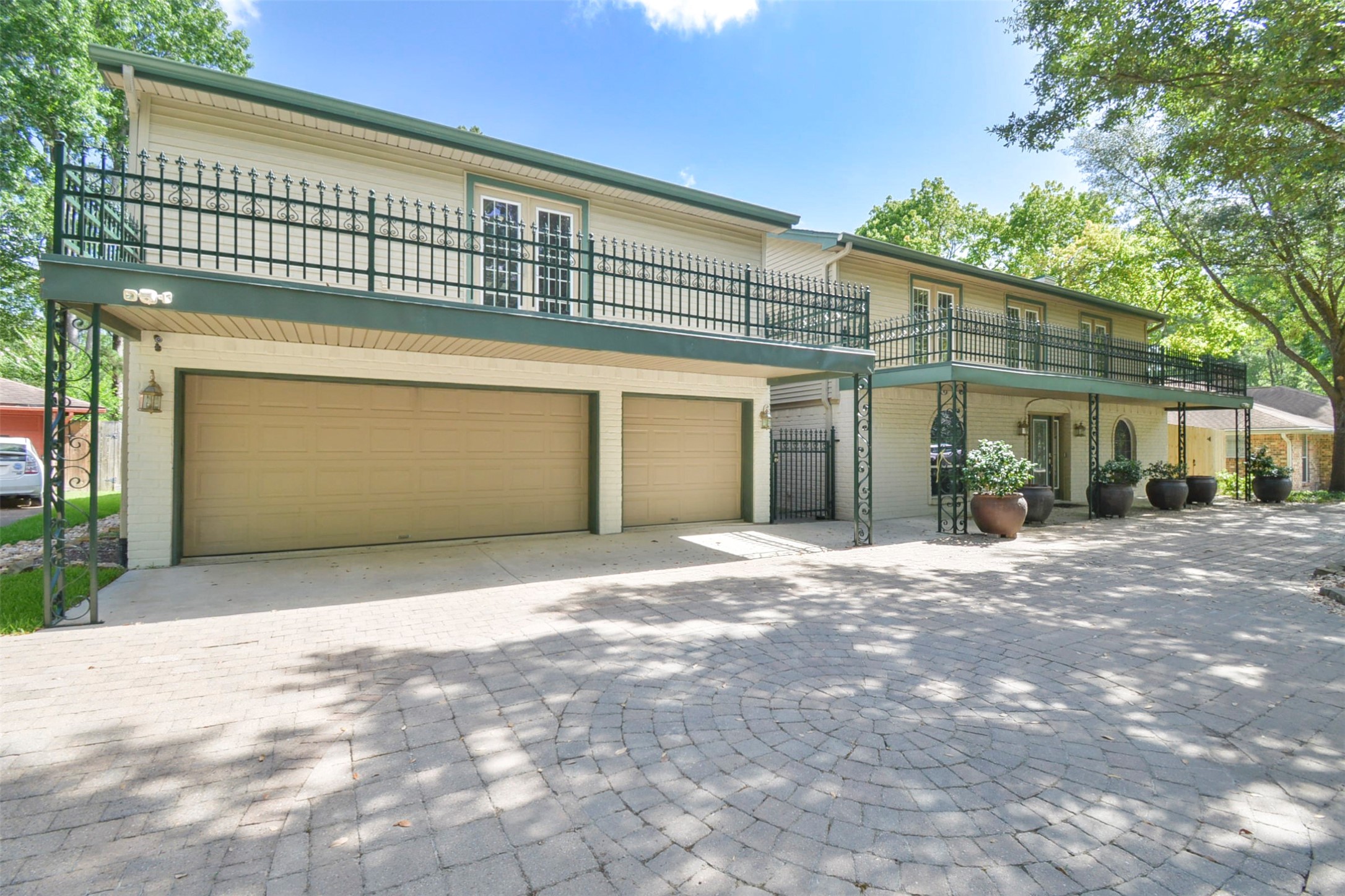 If you have additional questions regarding 303 Shady Glen Lane  in Conroe or would like to tour the property with us call 800-660-1022 and reference MLS# 25950659.