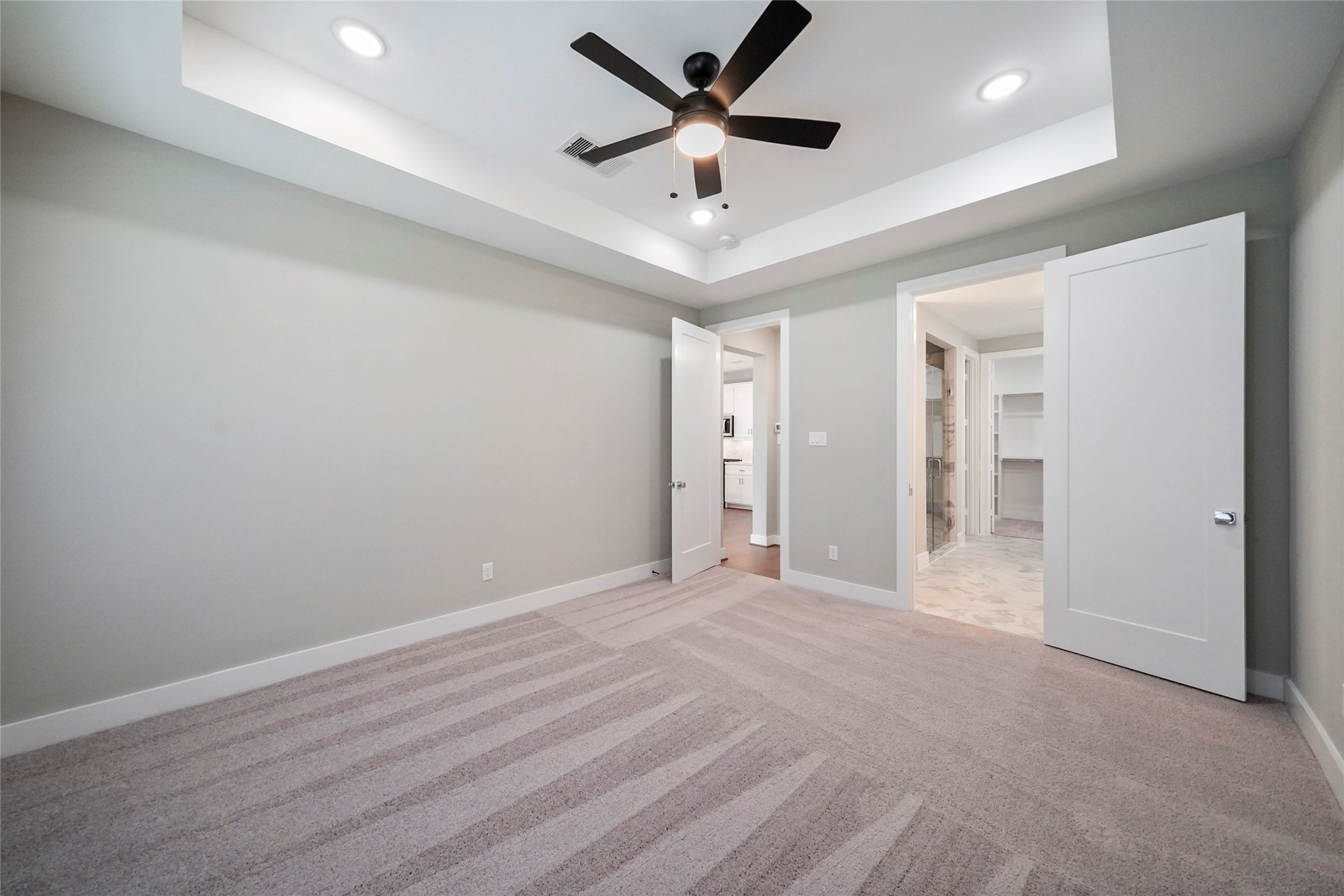 Secondary Bedroom - If you have additional questions regarding 6436 Cebra  in Houston or would like to tour the property with us call 800-660-1022 and reference MLS# 64253313.