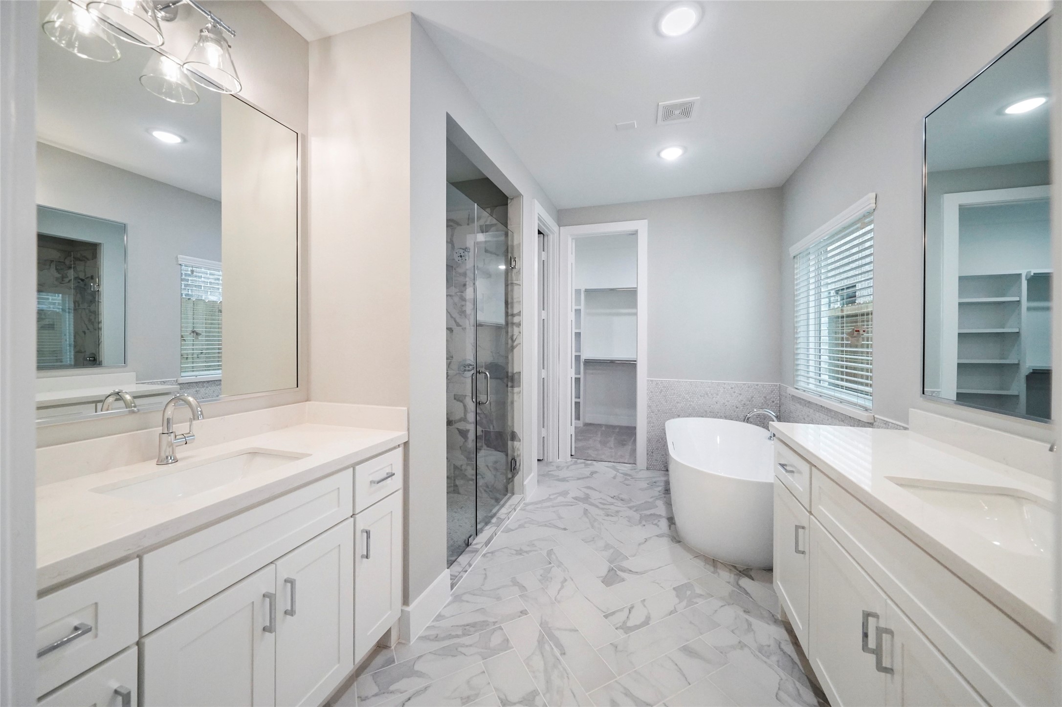 If you have additional questions regarding 6436 Cebra  in Houston or would like to tour the property with us call 800-660-1022 and reference MLS# 64253313.