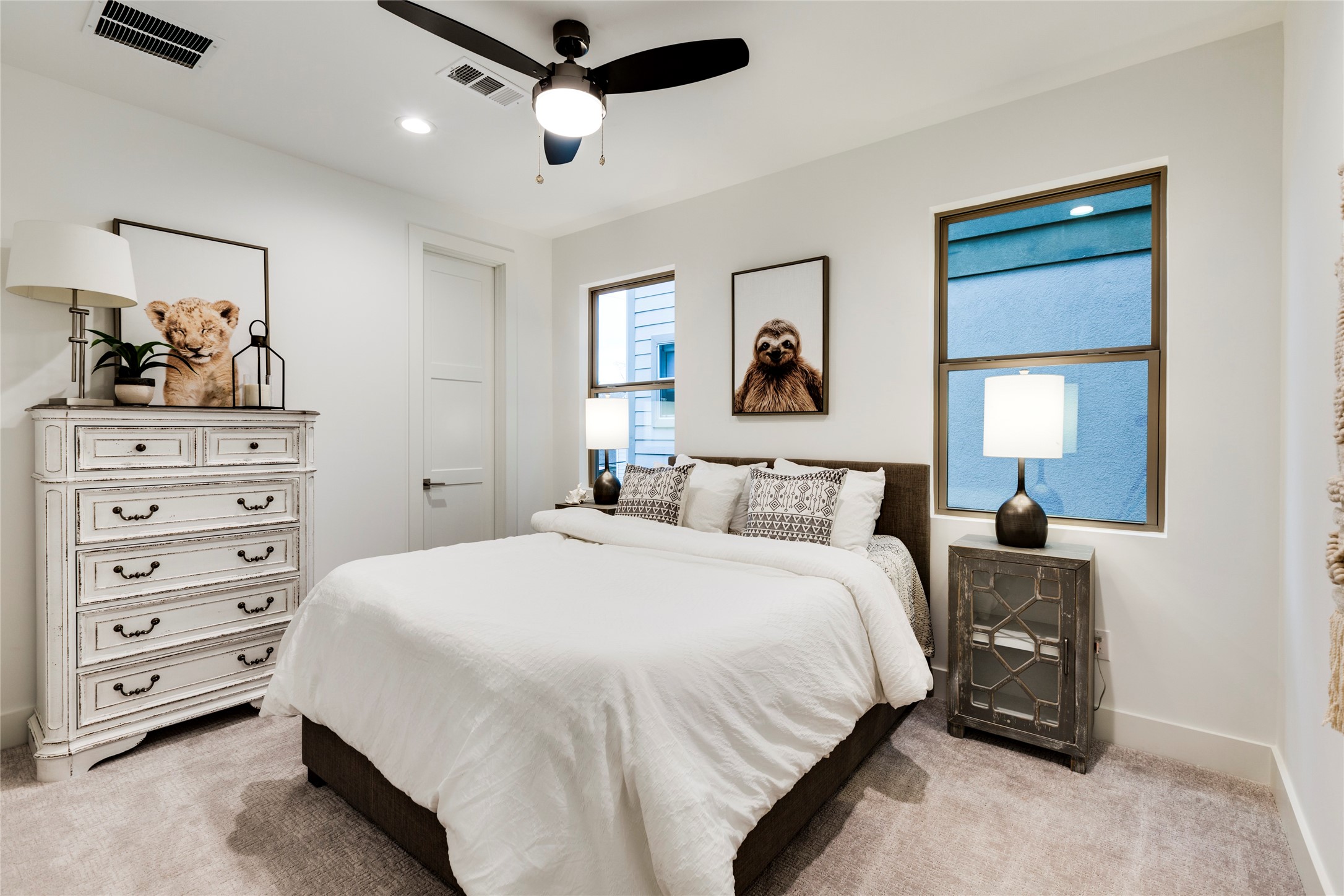 2012 WHITNEY Street Street Houston TX 77006