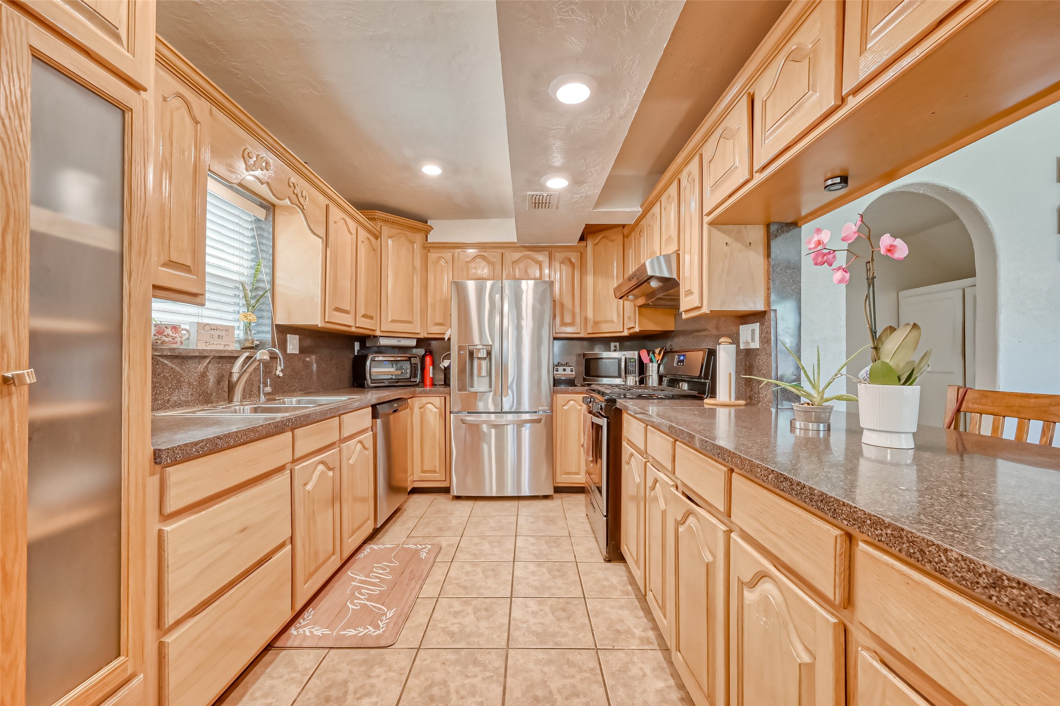 Kitchen - If you have additional questions regarding 14339 Duncannon Drive  in Houston or would like to tour the property with us call 800-660-1022 and reference MLS# 15964608.