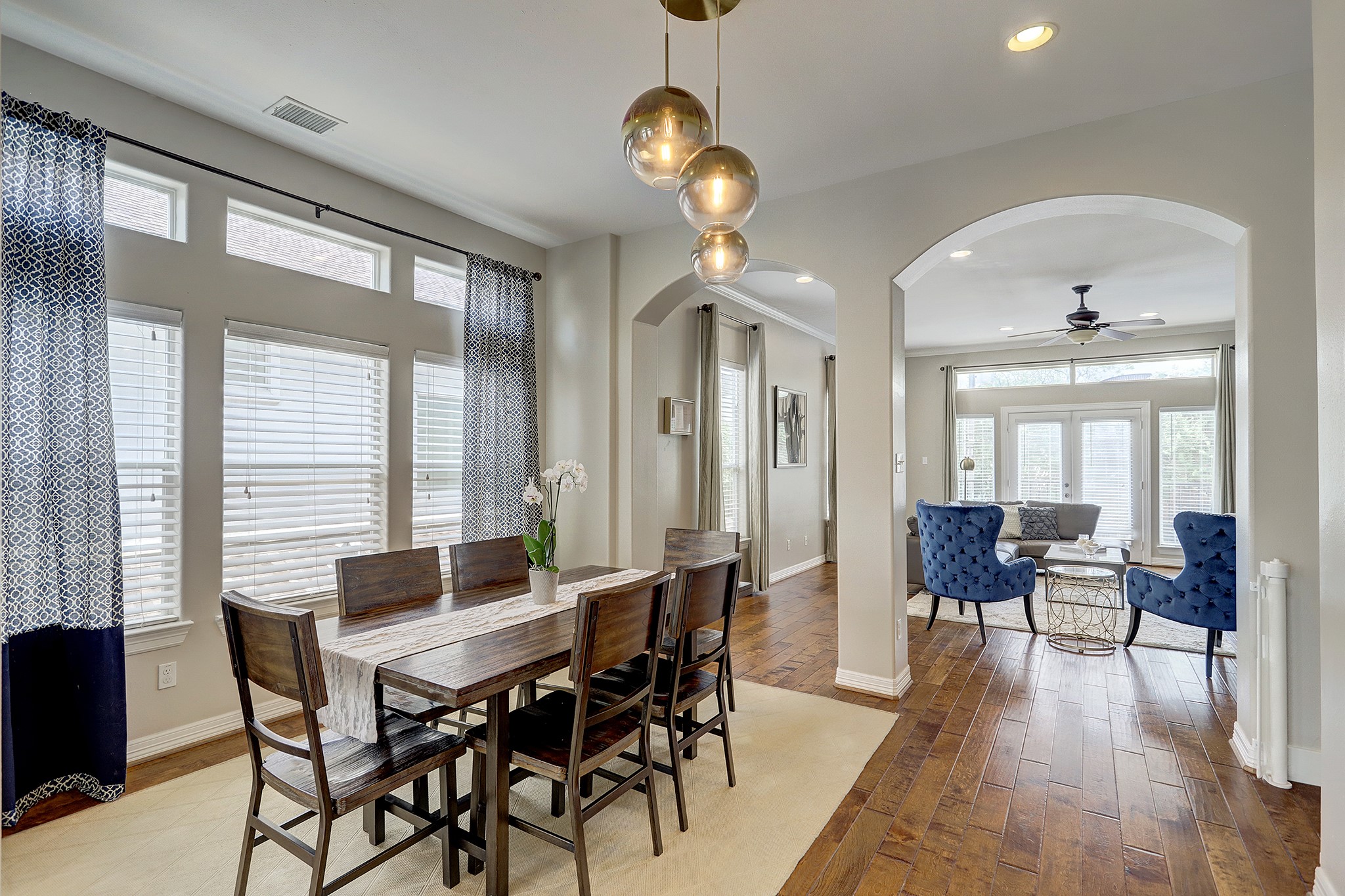 907 Lawrence Street Street Houston TX 77008