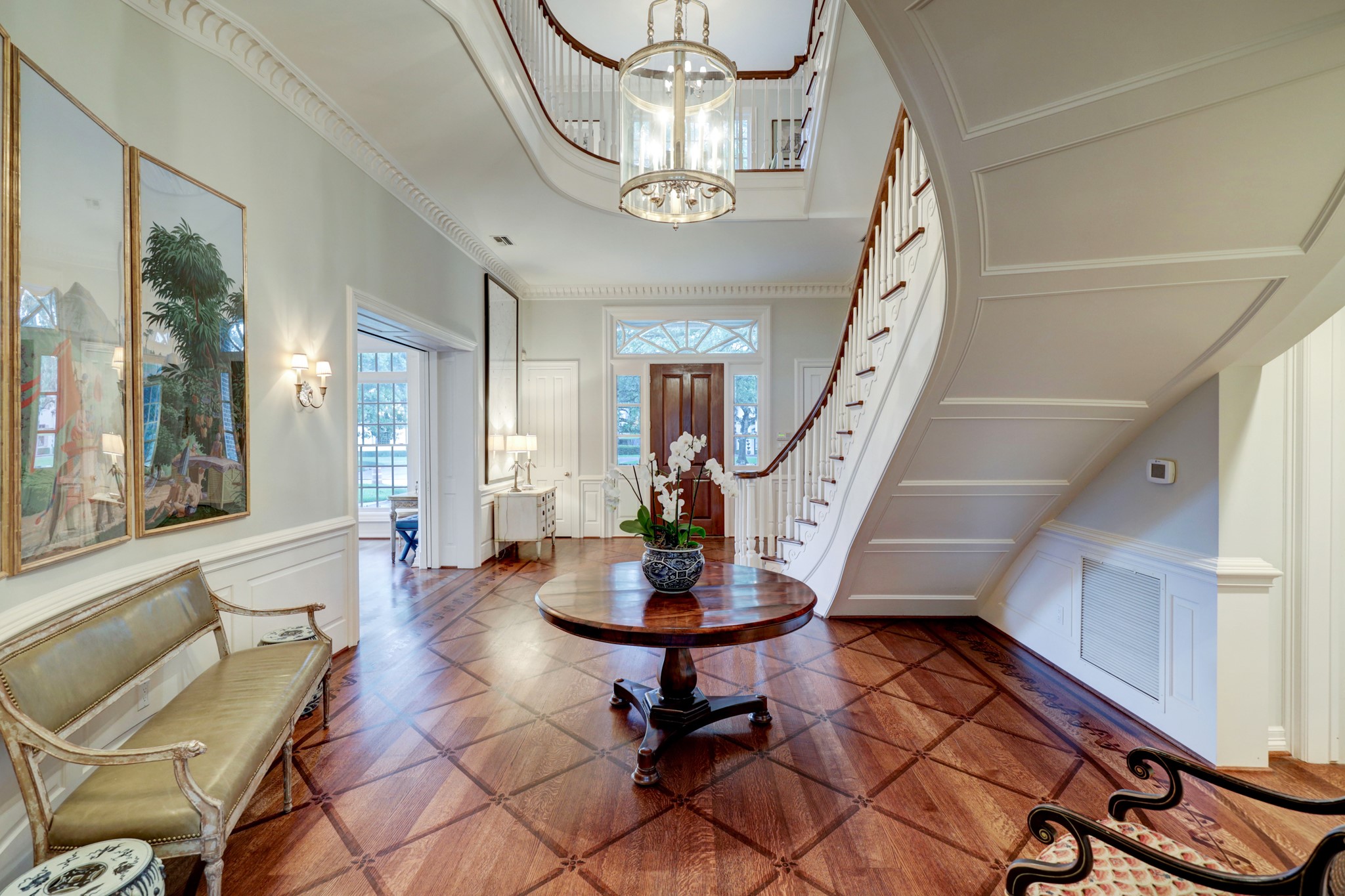 Foyer - 16' x 27' - If you have additional questions regarding 3320 Chevy Chase Drive  in Houston or would like to tour the property with us call 800-660-1022 and reference MLS# 69622228.