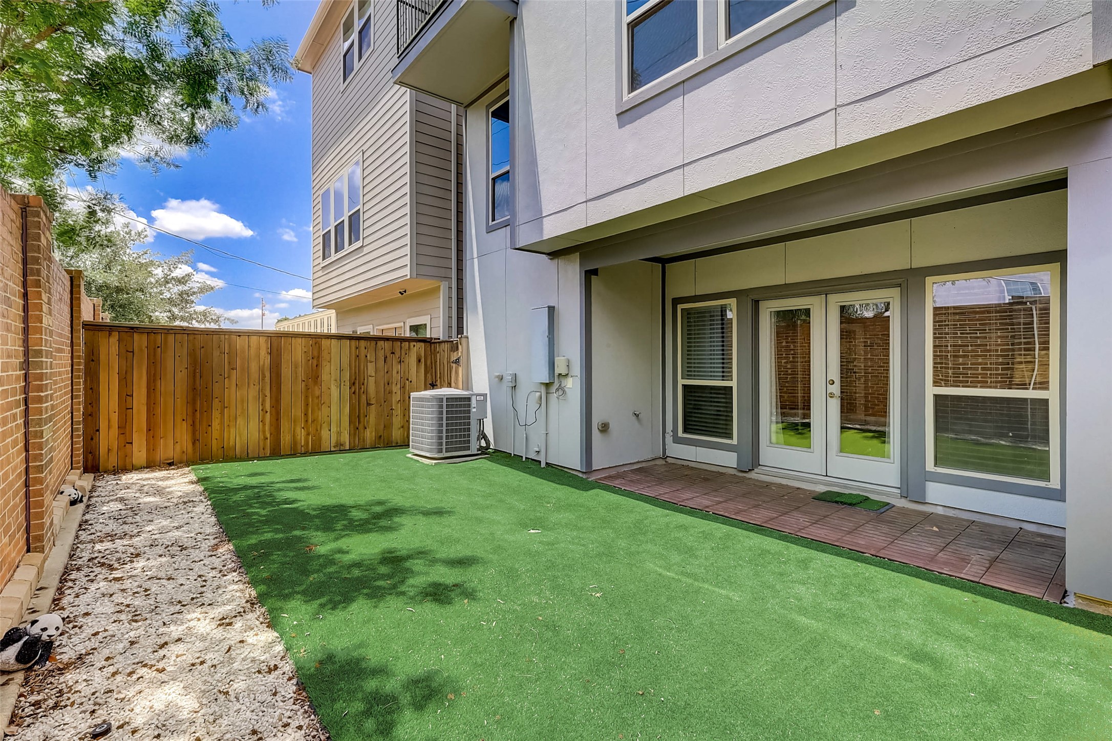 1704 Oak Leaf Pass Drive  Drive Houston TX 77055