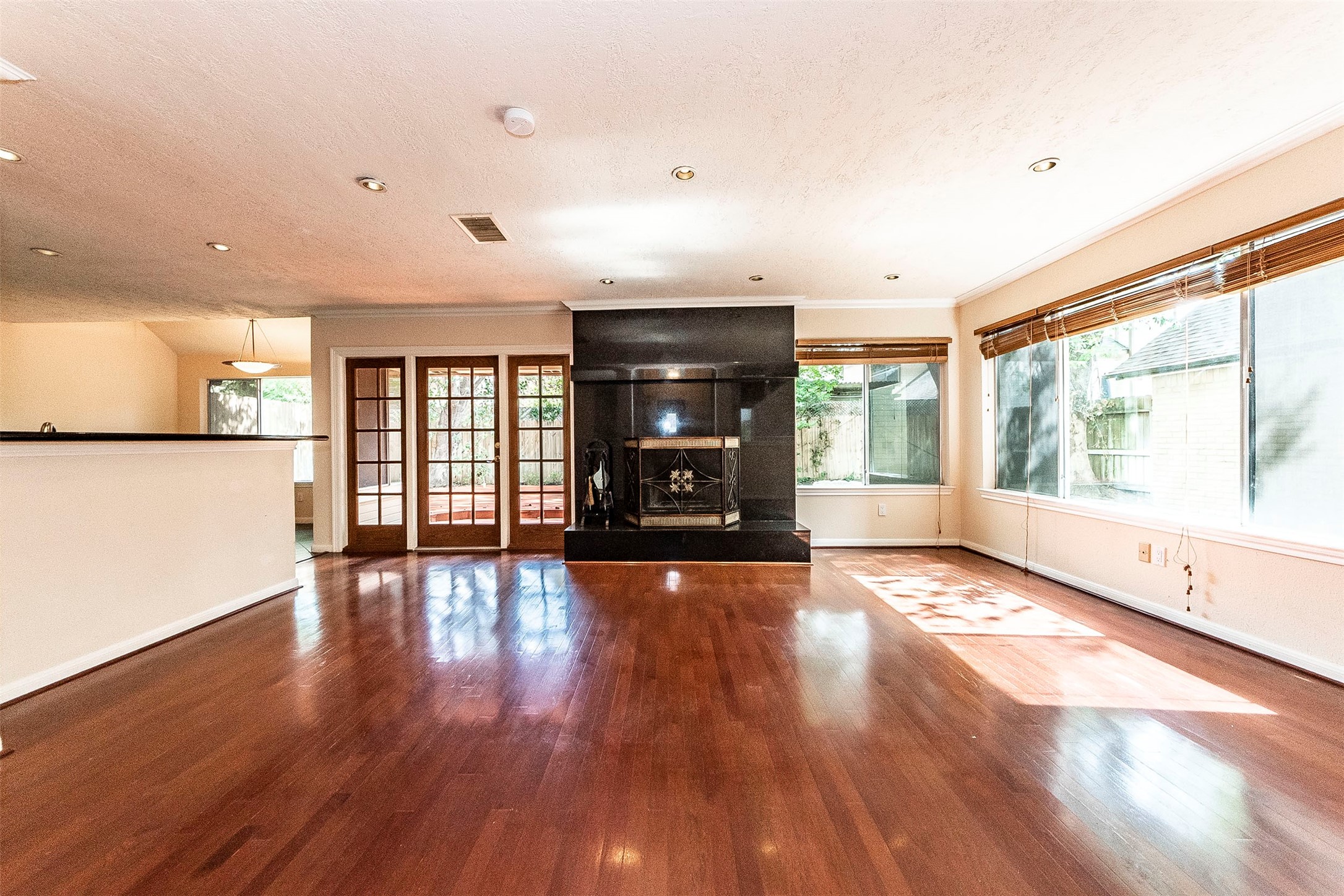 French doors lead to back patio - If you have additional questions regarding 1607 Beaconshire Road  in Houston or would like to tour the property with us call 800-660-1022 and reference MLS# 64892069.