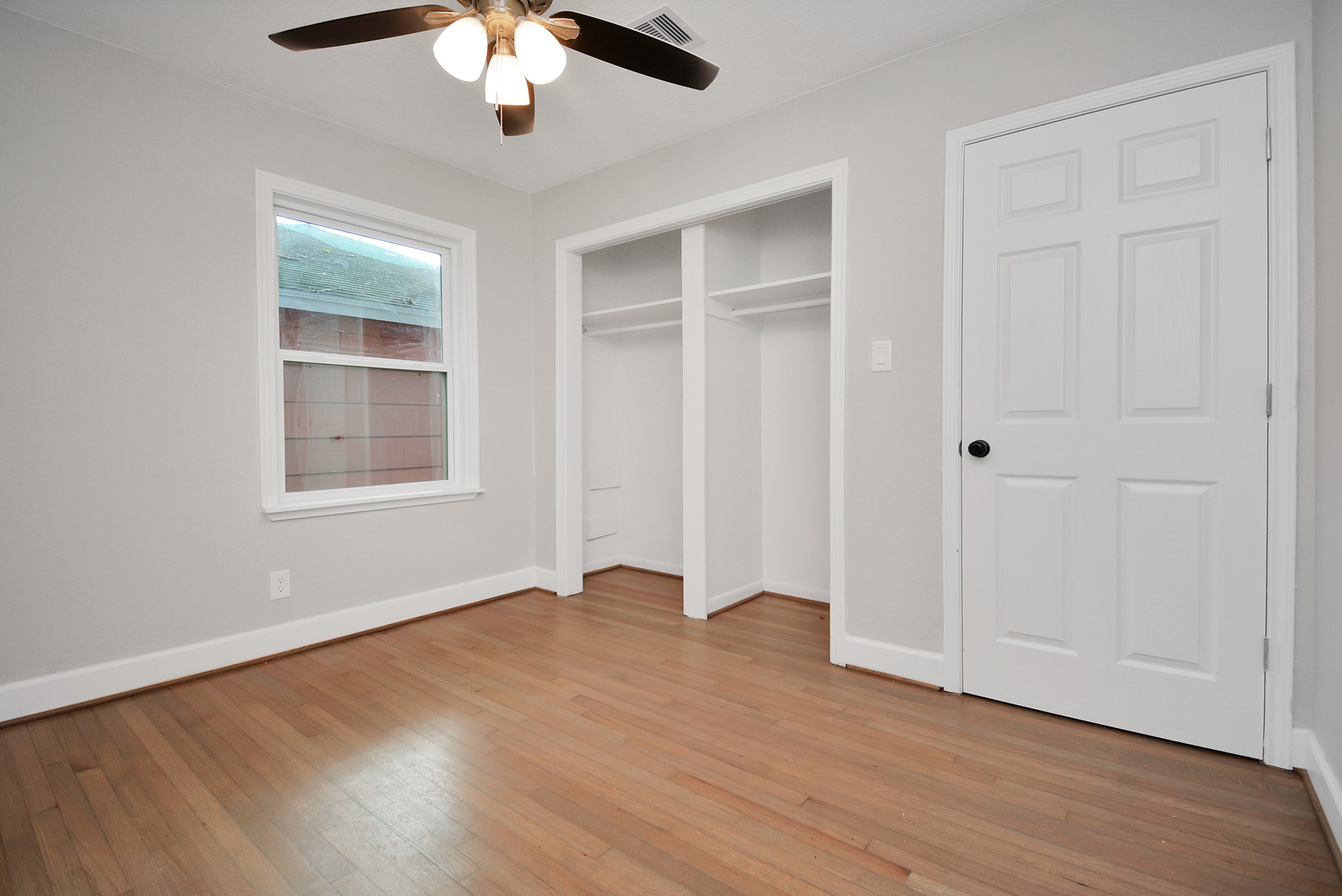 8615 Anacortes Houston TX 77061