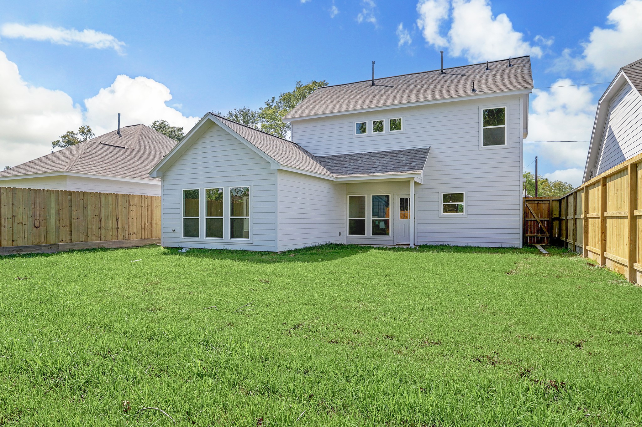 Located in the 47 home large lot development of Acres Place!  Picture is of model home. - If you have additional questions regarding 8106 James Franklin Street  in Houston or would like to tour the property with us call 800-660-1022 and reference MLS# 70741946.
