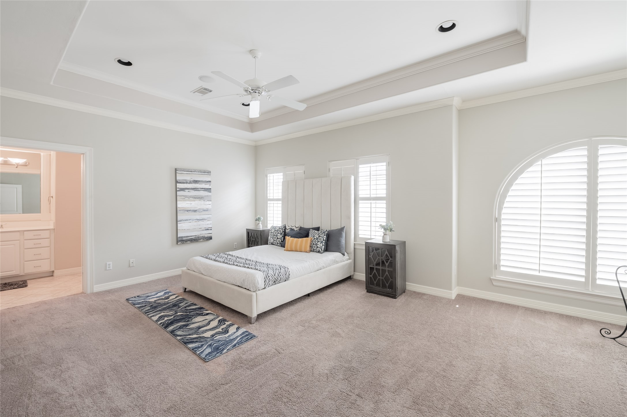 Alternate view of Primary Bedroom - If you have additional questions regarding 1423 Bremond Street  in Houston or would like to tour the property with us call 800-660-1022 and reference MLS# 54832625.