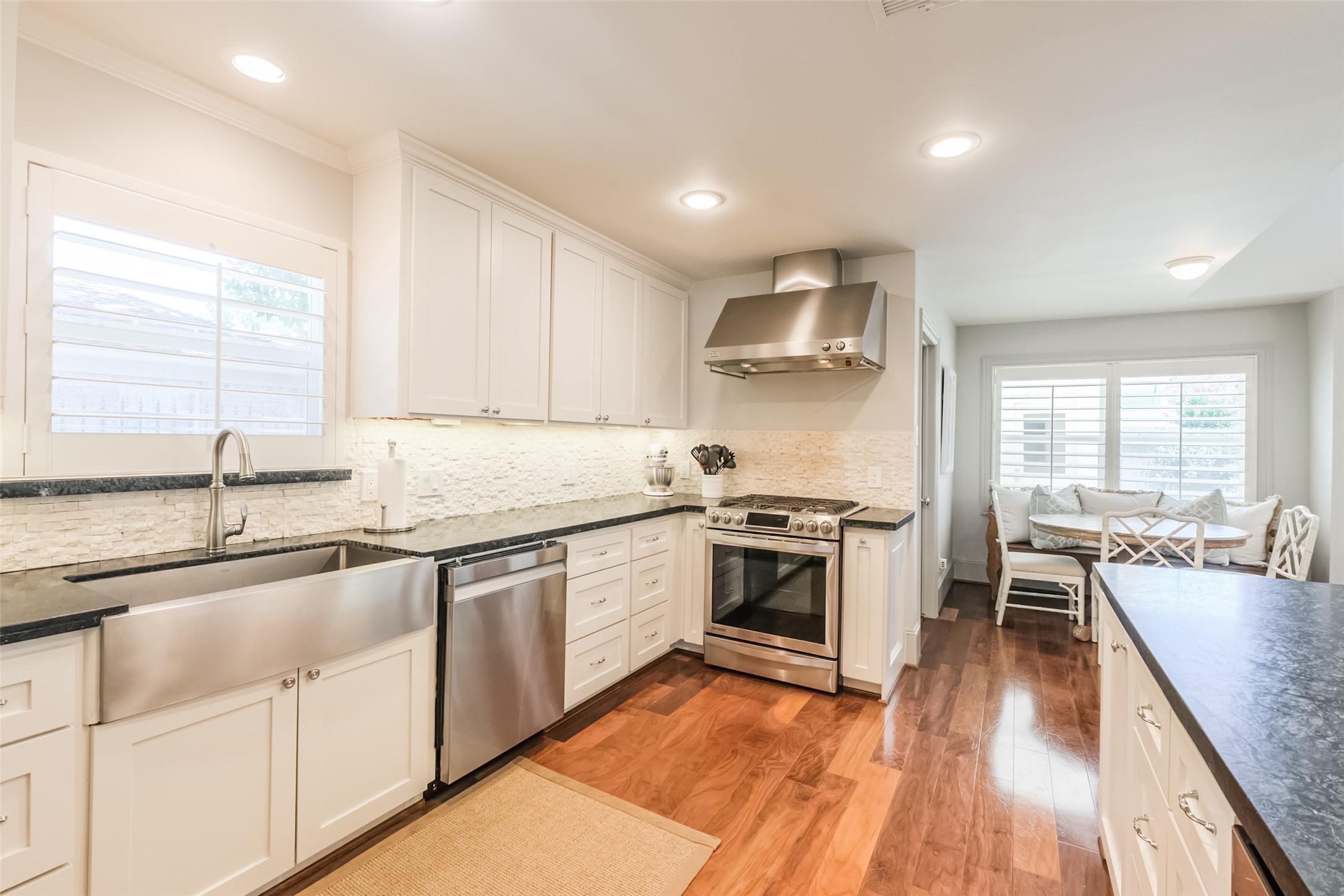 10018 Valley Forge Drive Drive Houston TX 77042