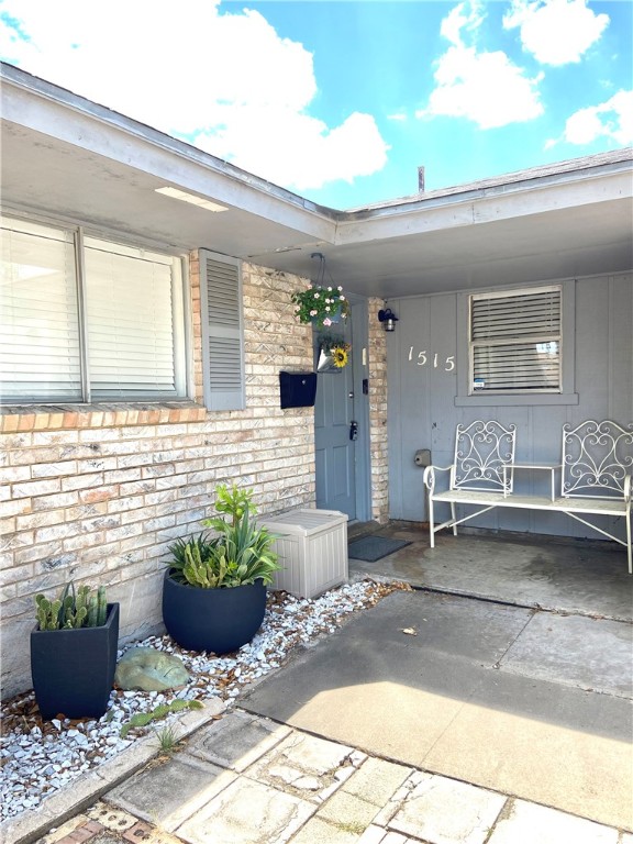 If you have additional questions regarding 1515 Maple Street  in Kingsville or would like to tour the property with us call 800-660-1022 and reference MLS# 404683.