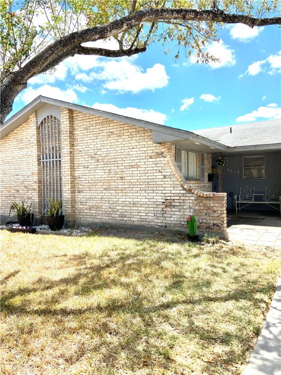 If you have additional questions regarding 1515 Maple Street  in Kingsville or would like to tour the property with us call 800-660-1022 and reference MLS# 404683.