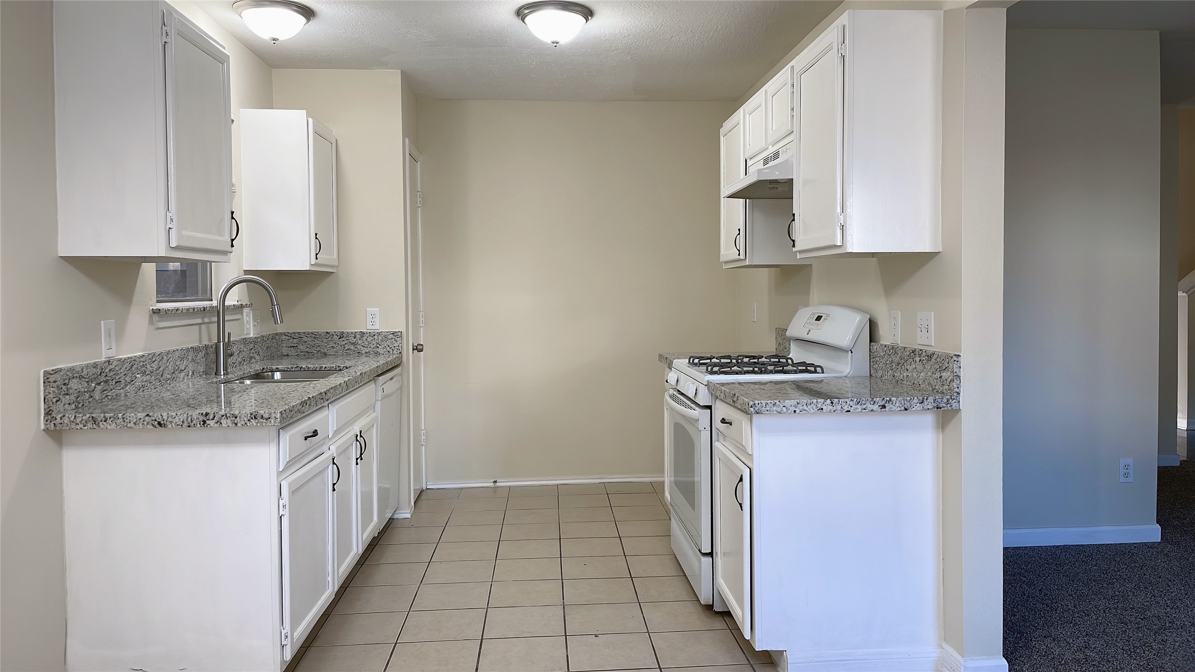 If you have additional questions regarding 9015 Walworth Drive  in Houston or would like to tour the property with us call 800-660-1022 and reference MLS# 87418960.