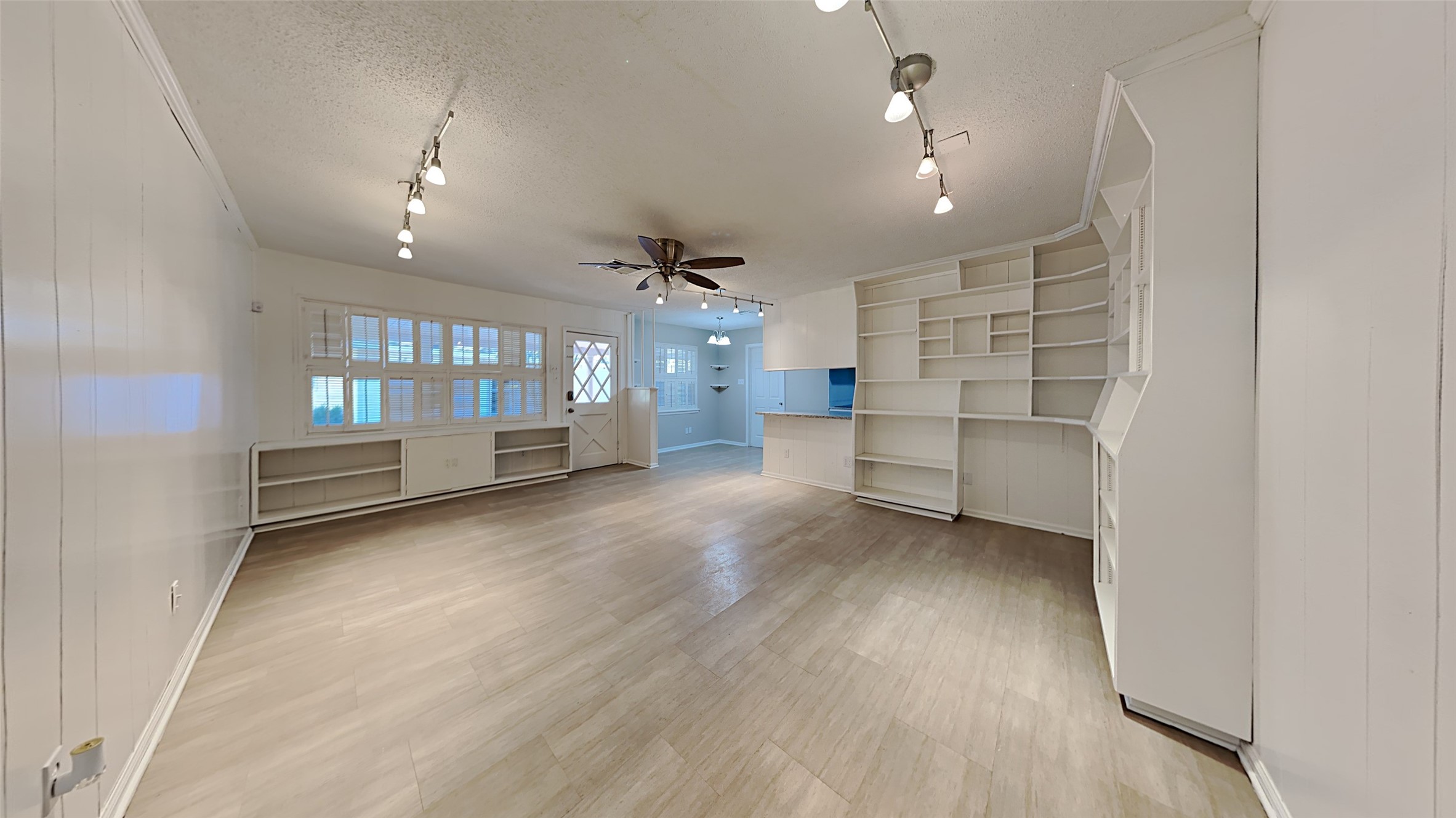 5611 Beechnut Street Street Houston TX 77096