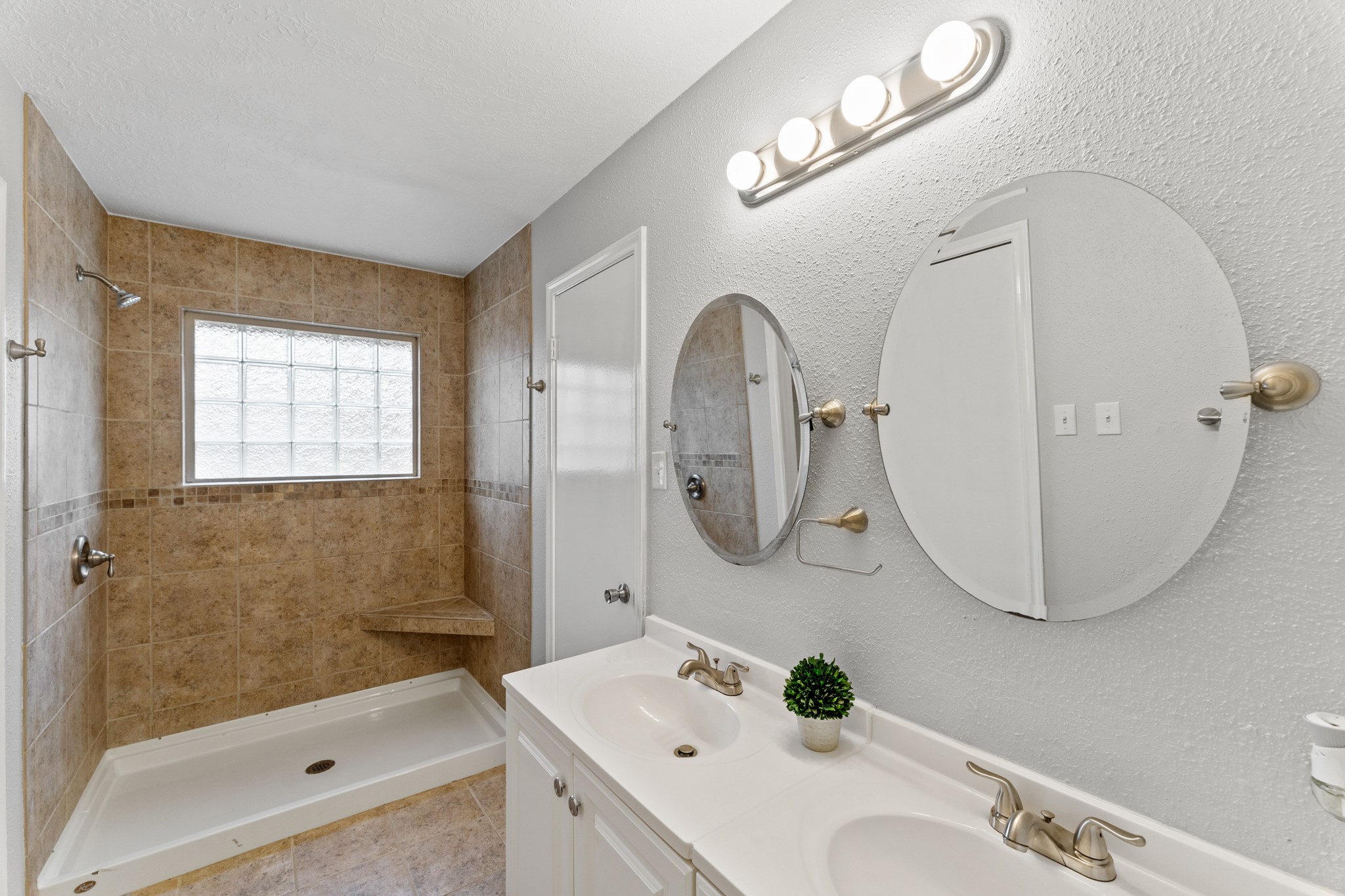 10007 Red Wolf Lane Lane Houston TX 77064
