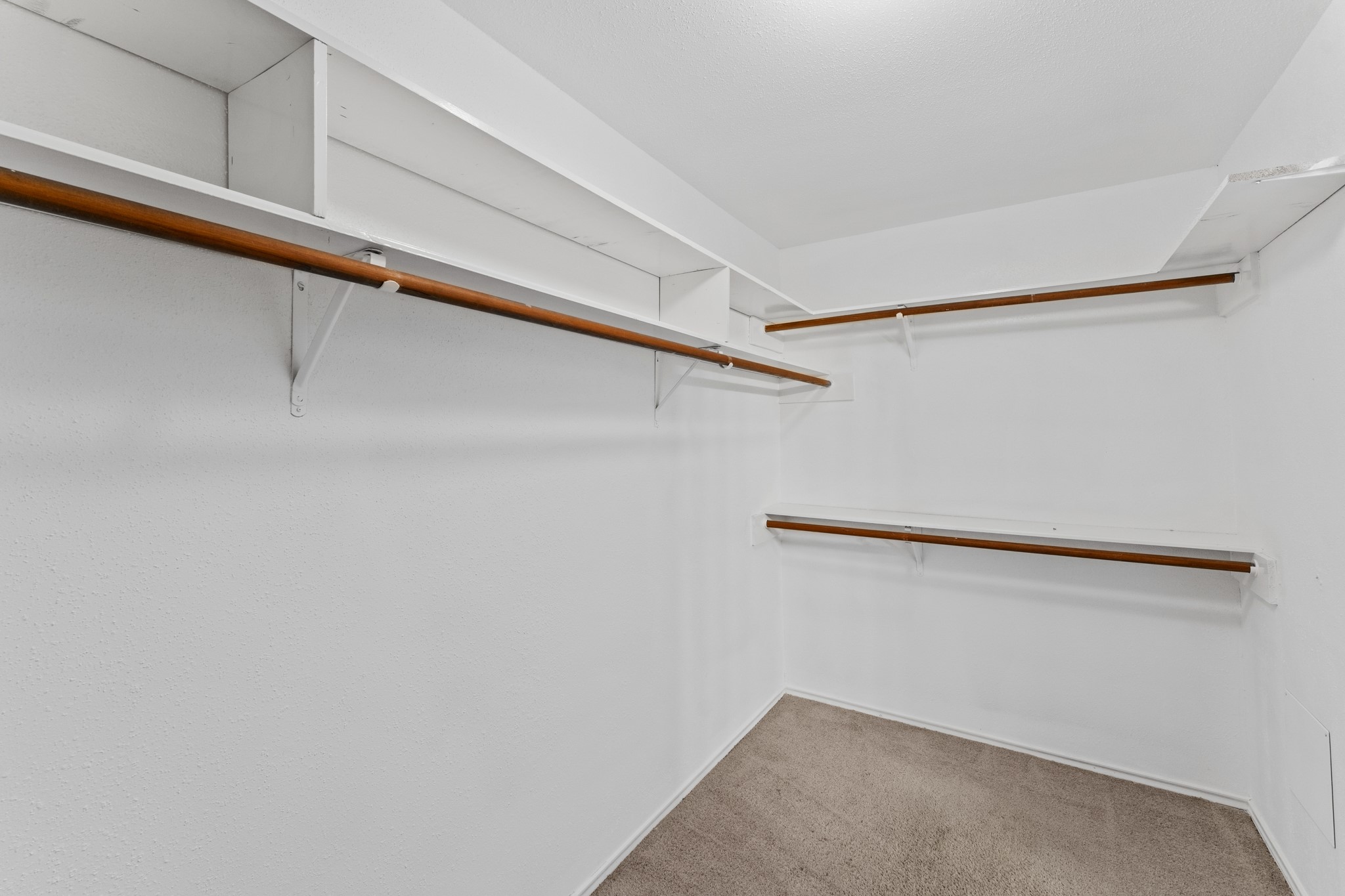 Large, walk-in, primary closet - If you have additional questions regarding 10007 Red Wolf Lane  in Houston or would like to tour the property with us call 800-660-1022 and reference MLS# 95536088.