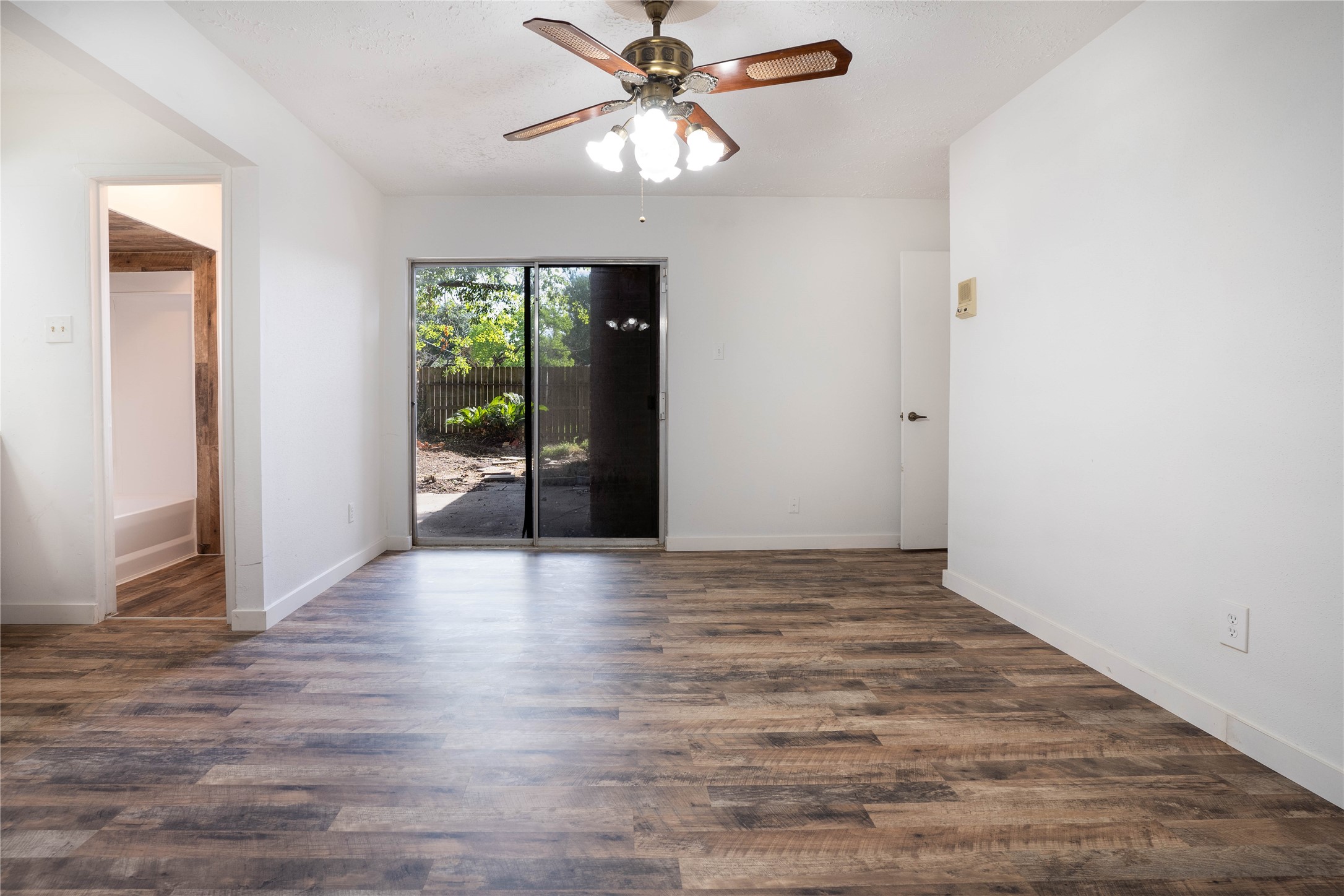 Primary bedroom has direct access and a sliding door into the backyard. - If you have additional questions regarding 10218 Golden Sunshine Drive  in Houston or would like to tour the property with us call 800-660-1022 and reference MLS# 5796126.