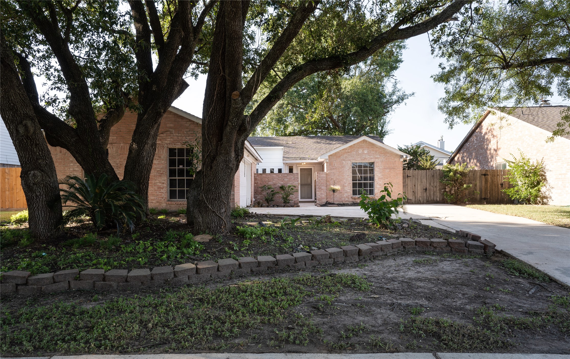Home has large mature trees that provide a lot of shade. - If you have additional questions regarding 10218 Golden Sunshine Drive  in Houston or would like to tour the property with us call 800-660-1022 and reference MLS# 5796126.