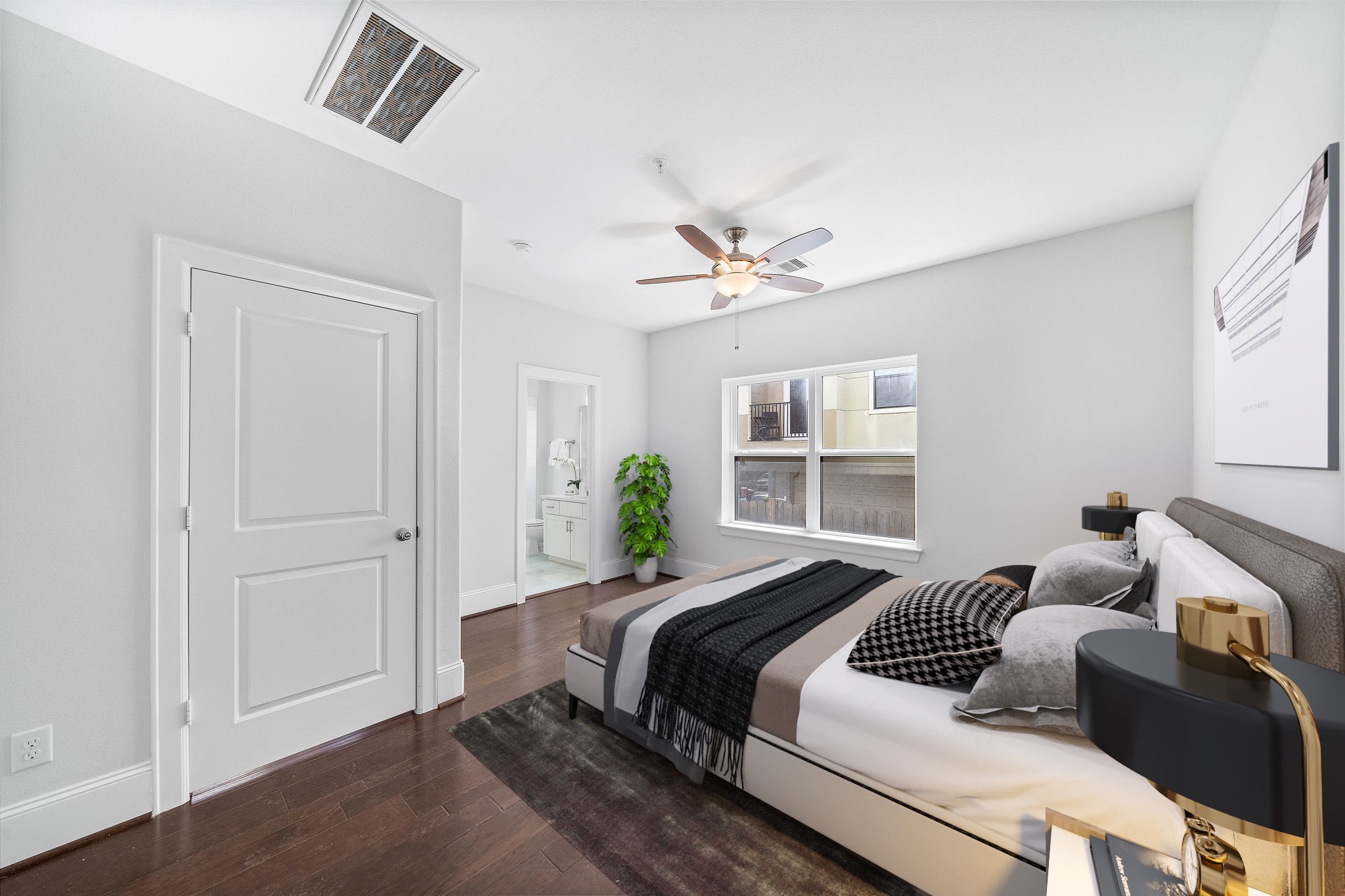 On 1st F, intimate second guest suite features with ceiling fan and hardwood flooring.(virtual staged) - If you have additional questions regarding 2433 Dorrington Street  in Houston or would like to tour the property with us call 800-660-1022 and reference MLS# 30508451.