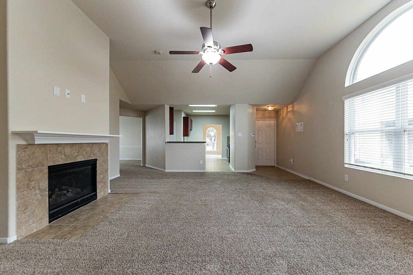 If you have additional questions regarding 19018 Taverns Crossing Lane  in Houston or would like to tour the property with us call 800-660-1022 and reference MLS# 25218039.