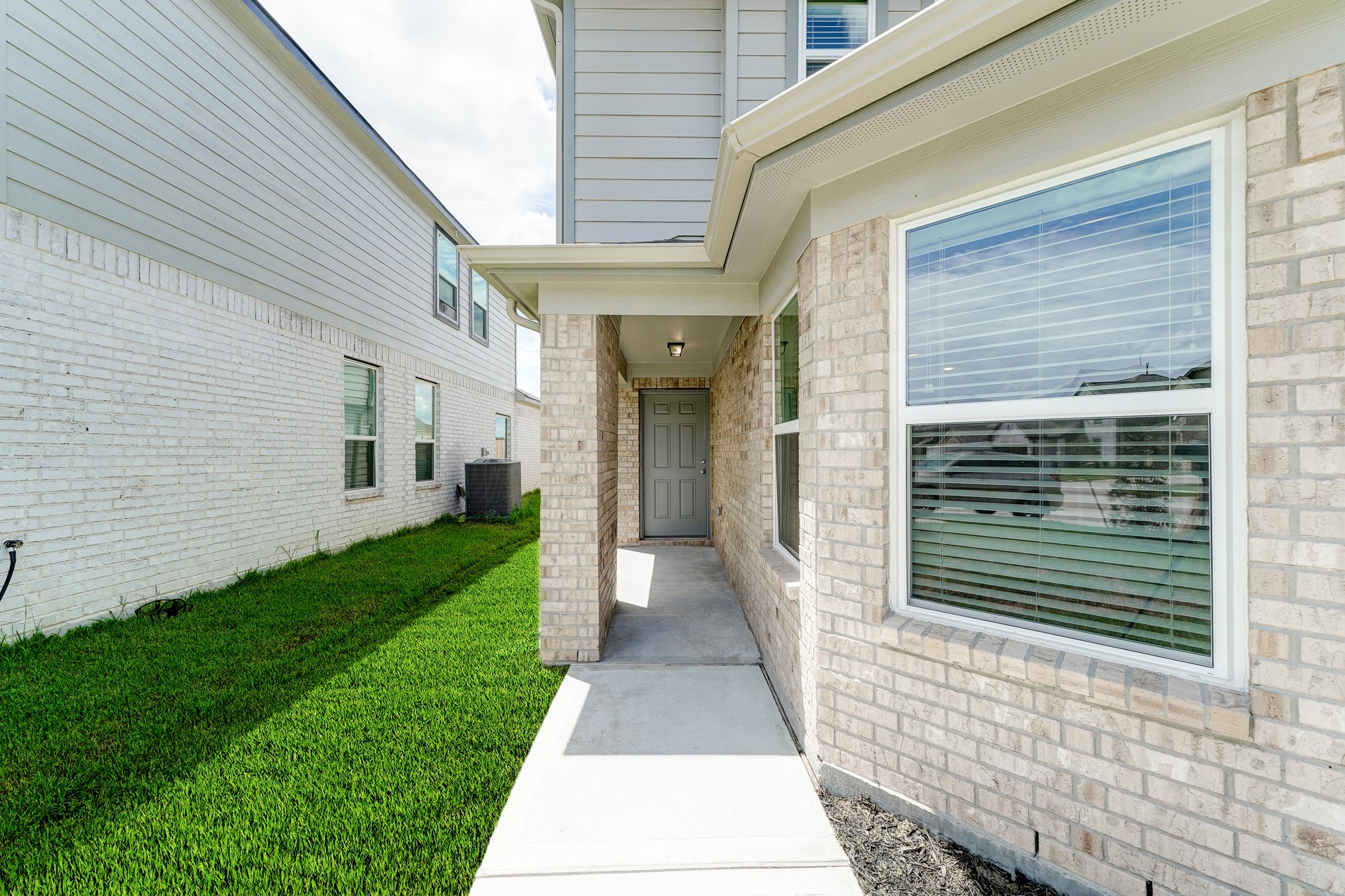 If you have additional questions regarding 15031 Longleaf Forest Drive  in Houston or would like to tour the property with us call 800-660-1022 and reference MLS# 98473312.
