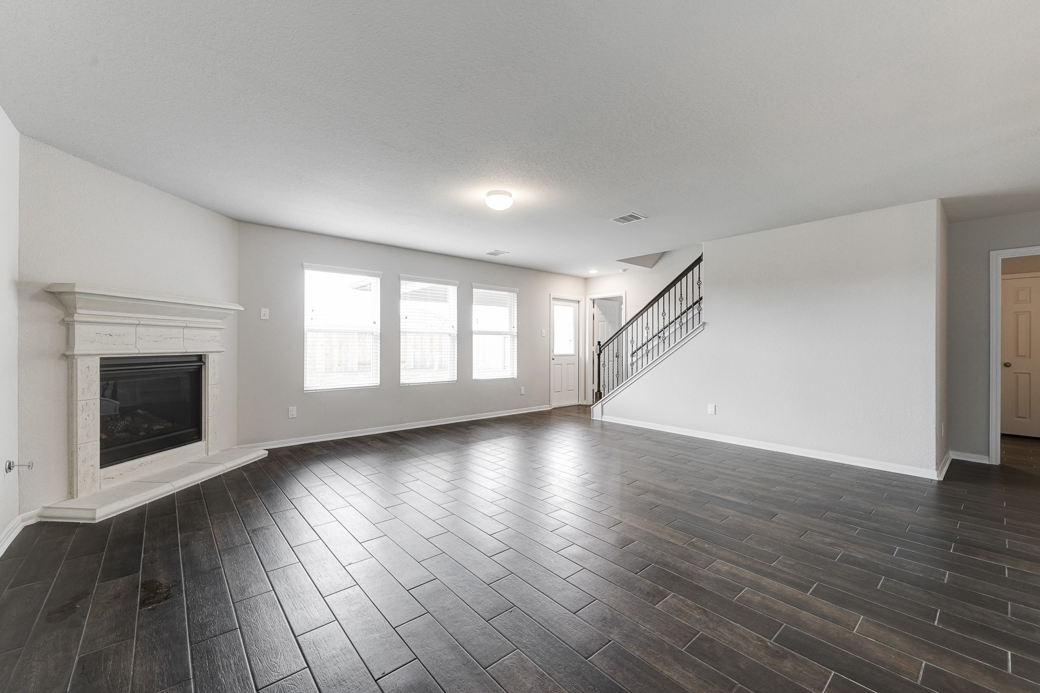 If you have additional questions regarding 15031 Longleaf Forest Drive  in Houston or would like to tour the property with us call 800-660-1022 and reference MLS# 98473312.